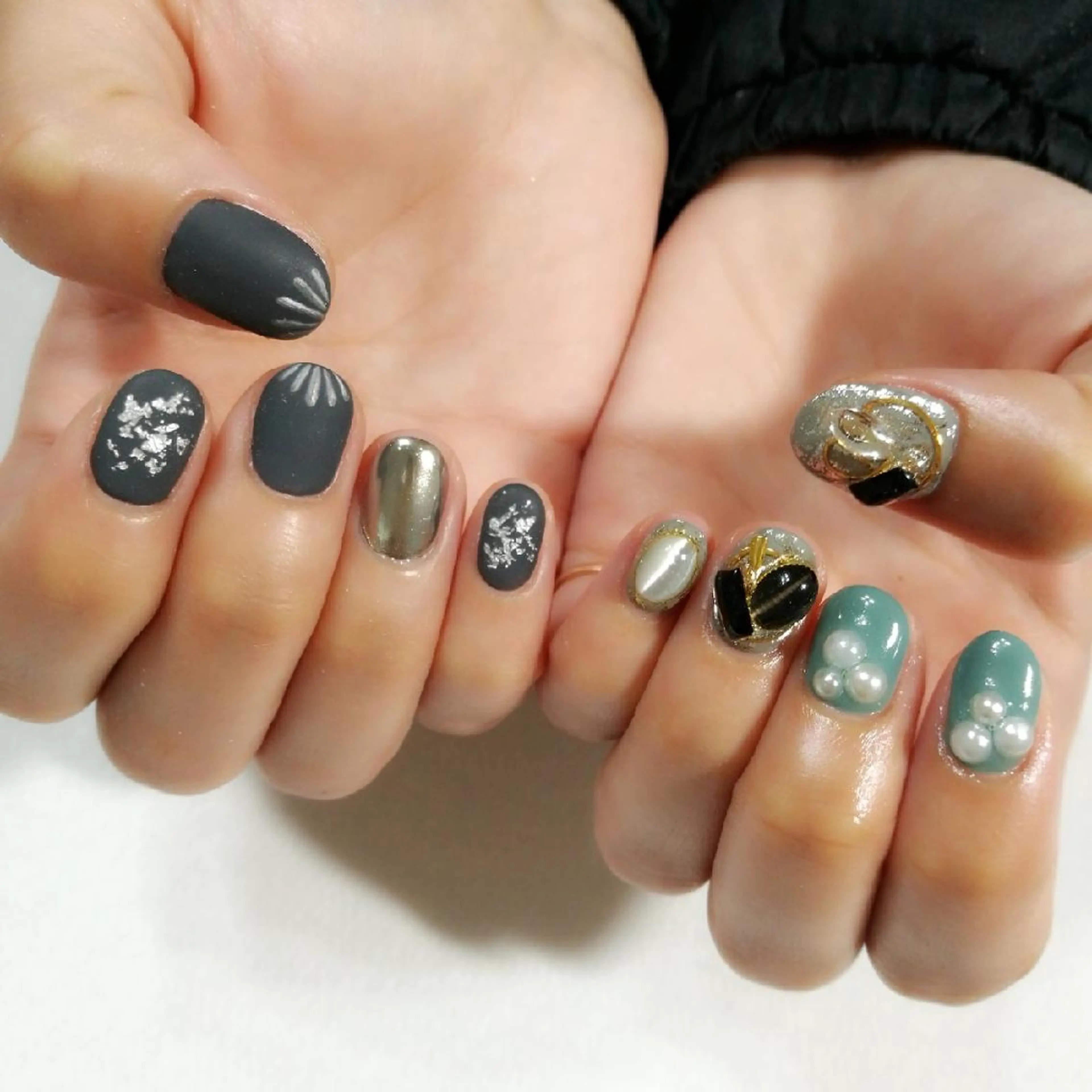 ネイル VIOLUS所属・VIOLUS 関目のネイルデザイン