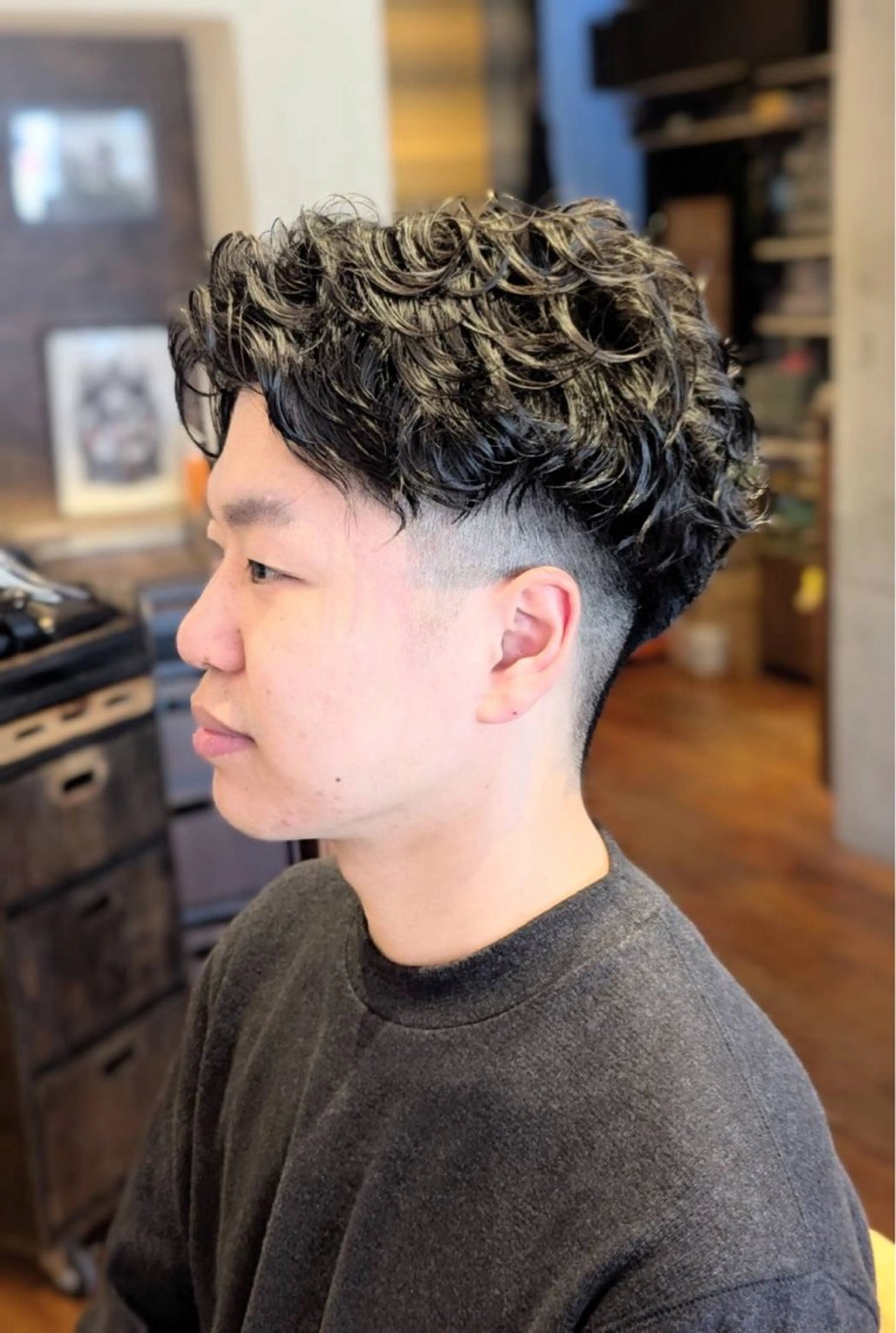 メンズ ビジネス メンズパーマ カット suka  hair所属・タイチ メンズパーマのヘアスタイル