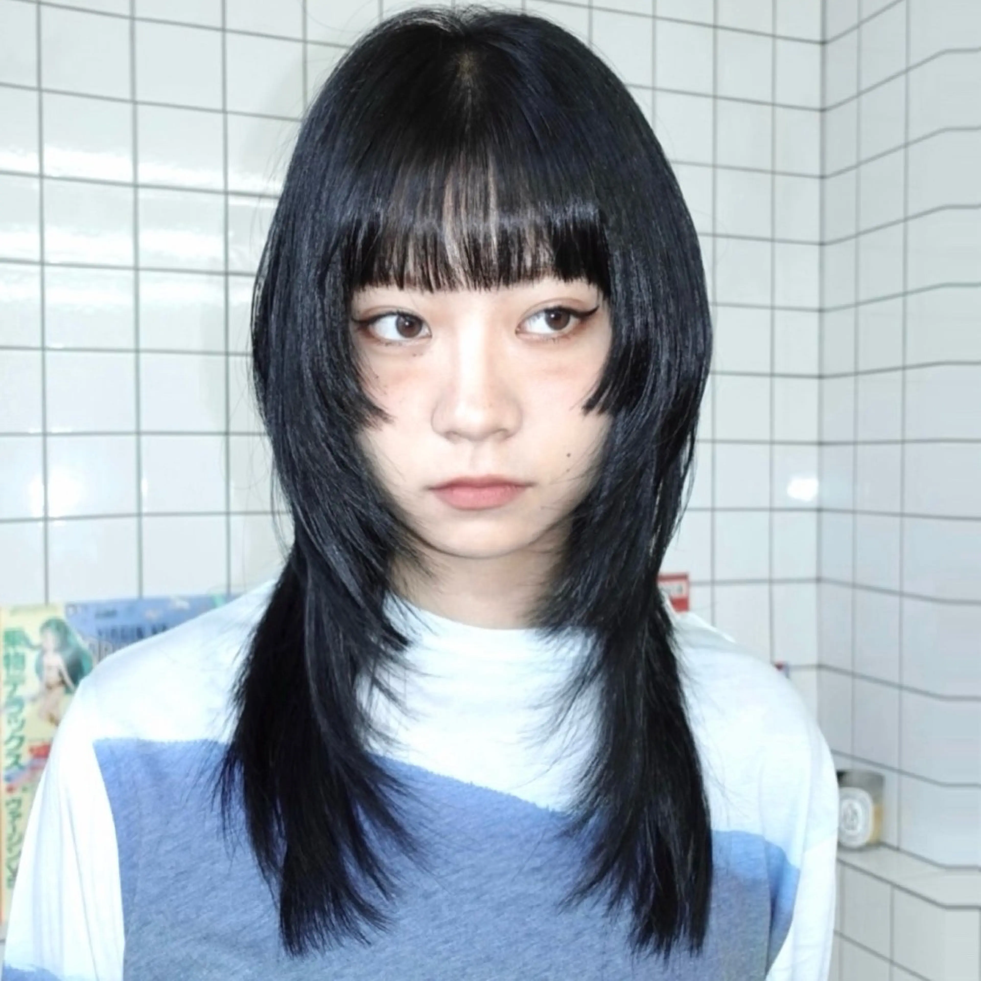 ロング 顔まわりレイヤー ハッシュカット ハイレイヤー レイヤーカット ロング カット トリートメント レイヤーカット ダブルカラーのヘアスタイル
