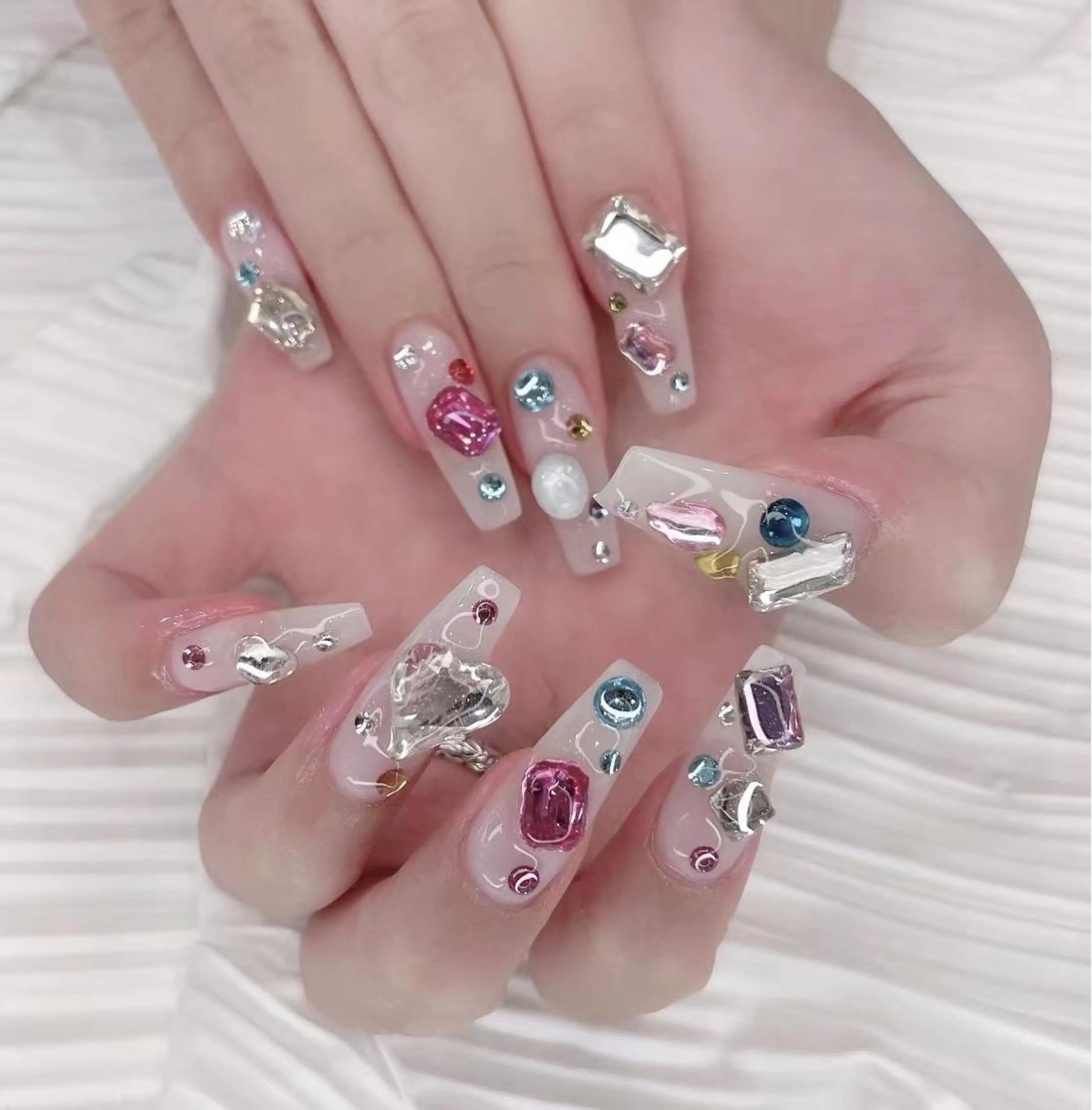 ネイル アートネイル ホワイト Babarla Nailのネイルデザイン
