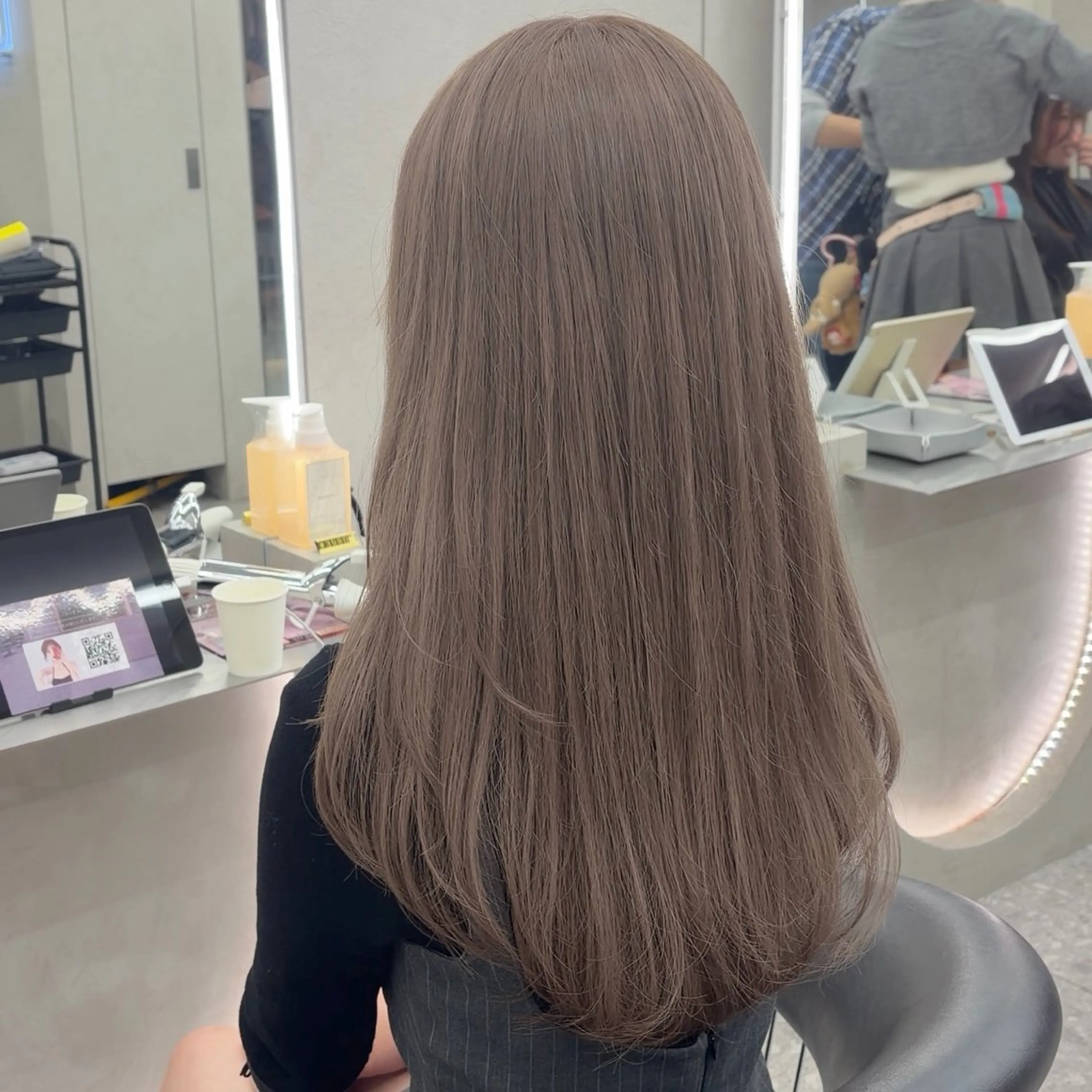 カラー ブリーチ ケアブリーチ monaヘアアレンジ /ハイトーンのヘアスタイル