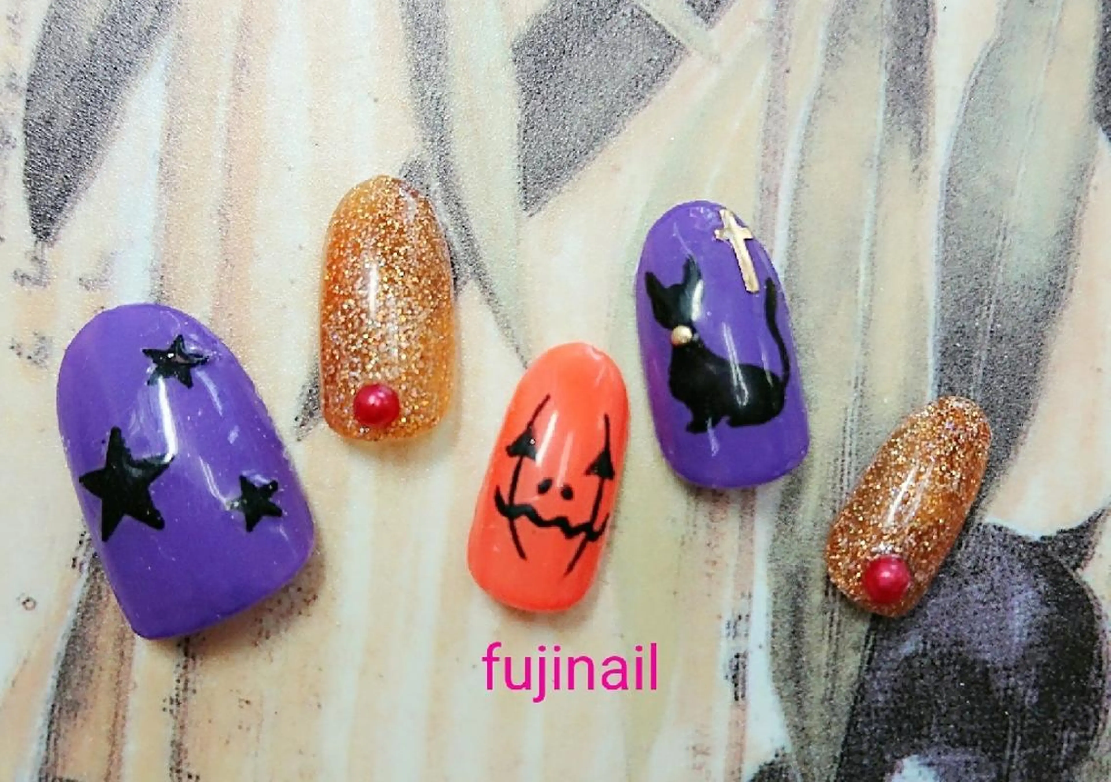 ネイル ハロウィン fujinail(バーバーフジノ)所属・藤野 智美のネイルデザイン