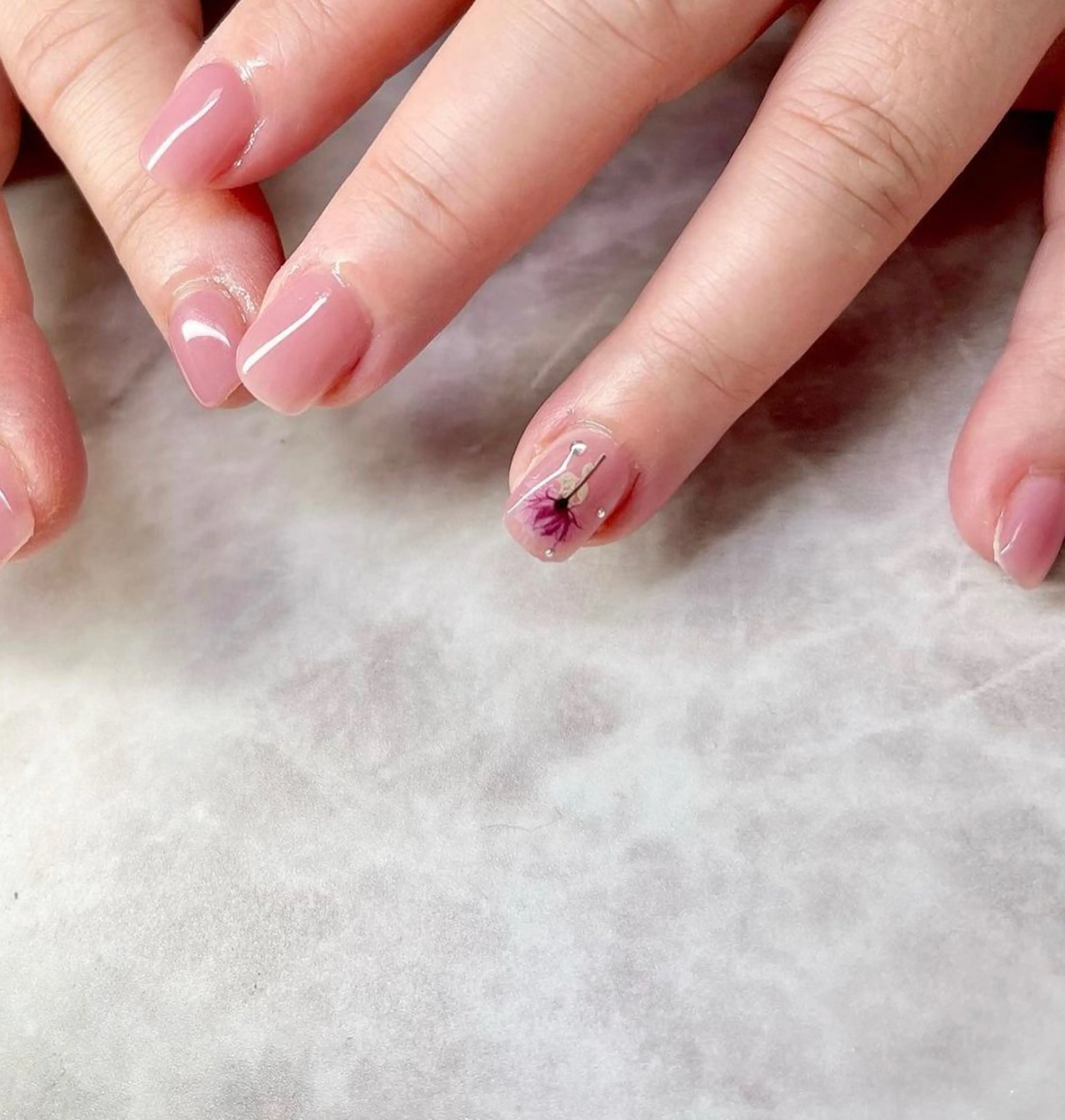 ネイル ハンドネイル フットネイル 東 真百のネイルデザイン