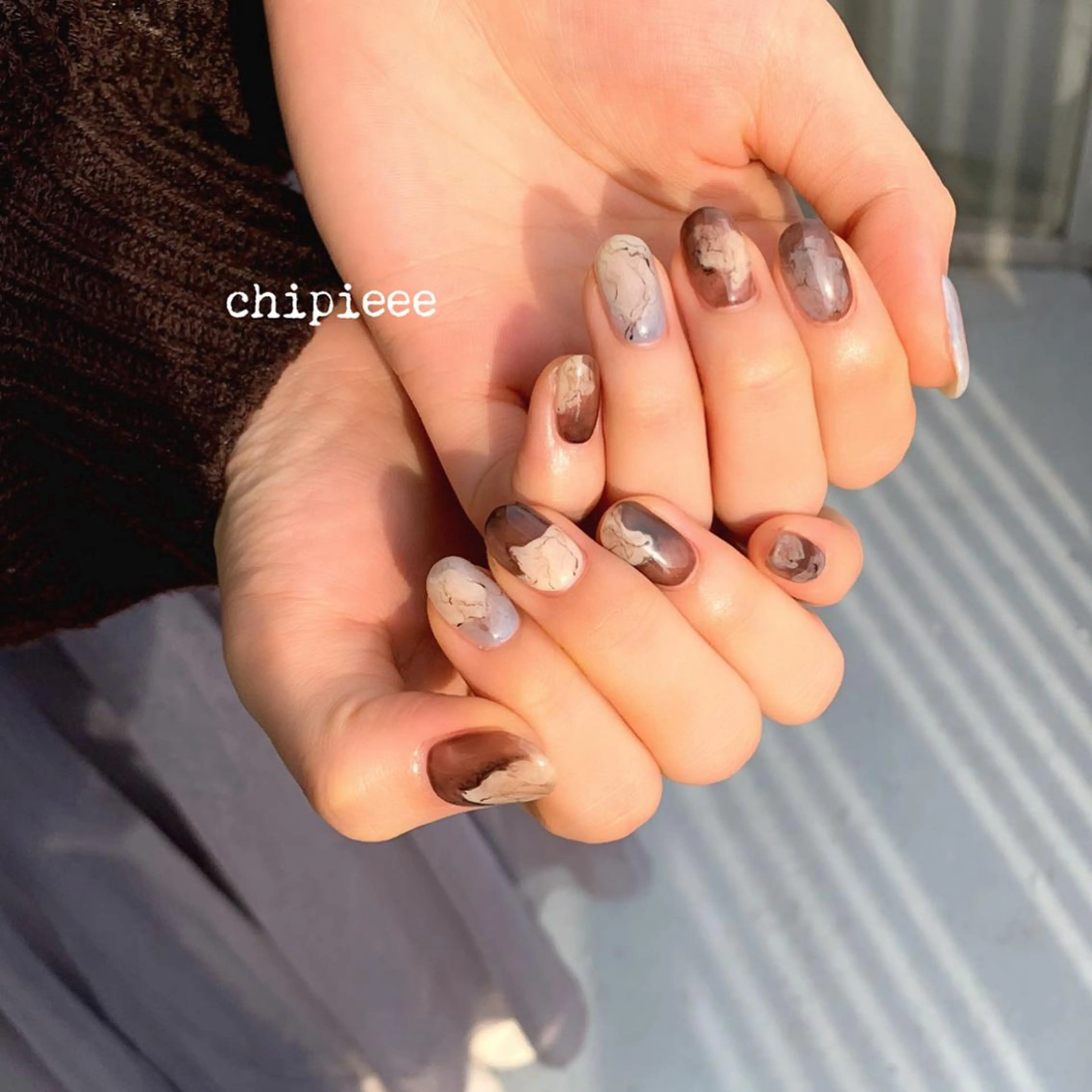 ネイル 成人式 ニュアンスネイル charme所属・. SHIORIのネイルデザイン