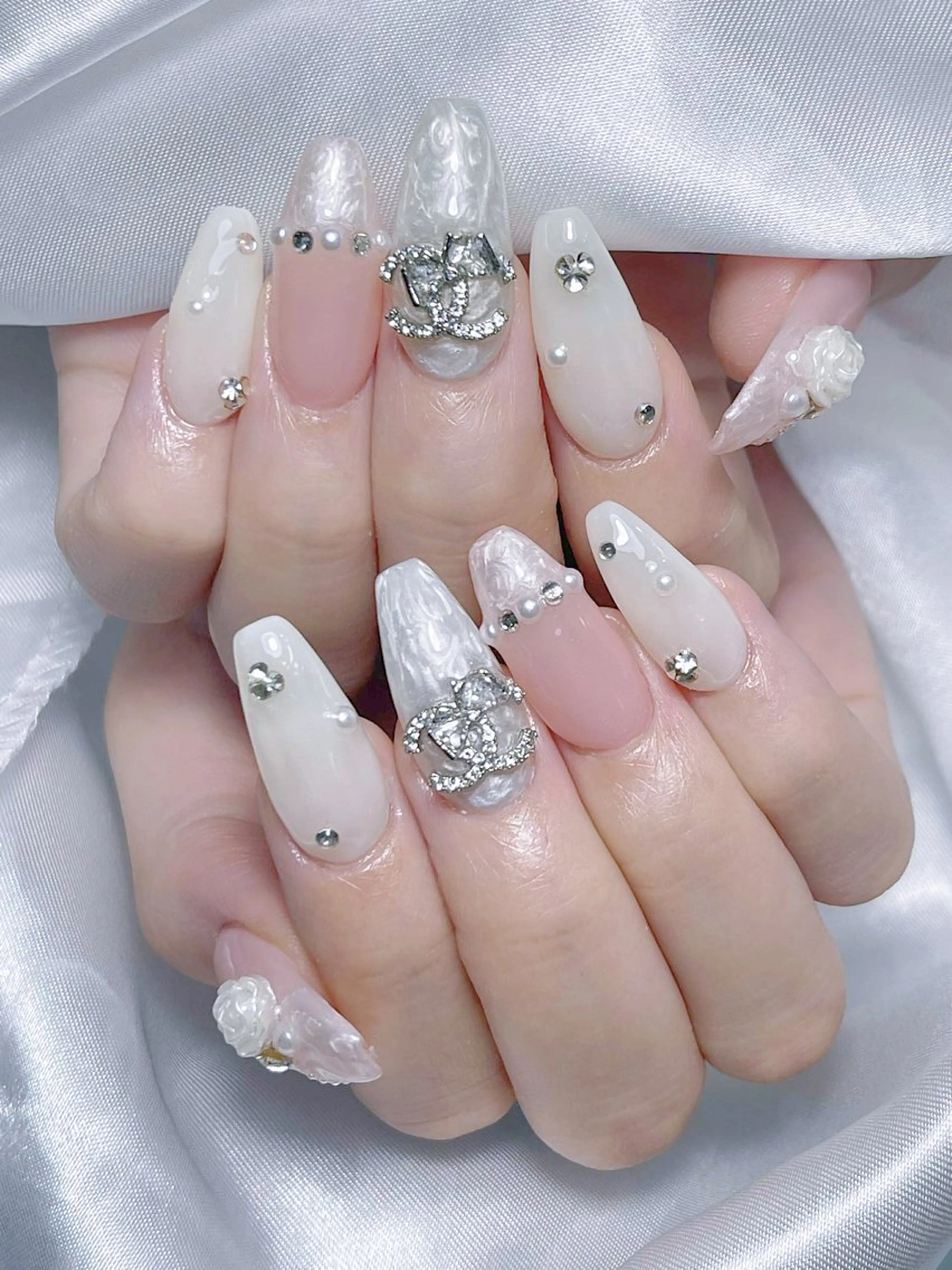 ネイル ハンドネイル LEELA NAIL STUDIO所属・LEELA NAIL STUDIOのネイルデザイン