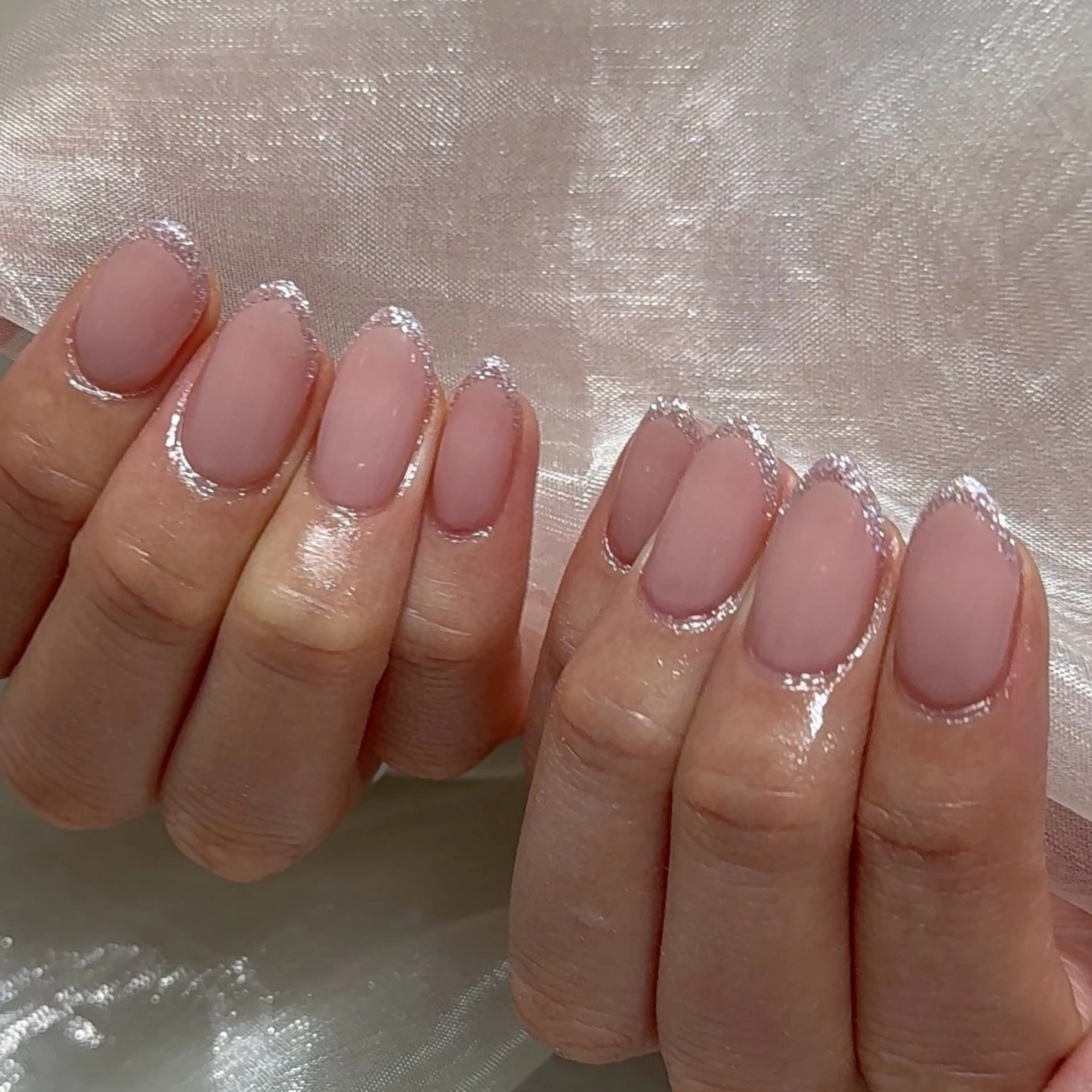 ネイル フレンチネイル 韓国ネイル ラメ(グリッター) オフィスネイル ピンク ハンドネイル Reilly nail.所属・Reillynail レイリーネイルのネイルデザイン