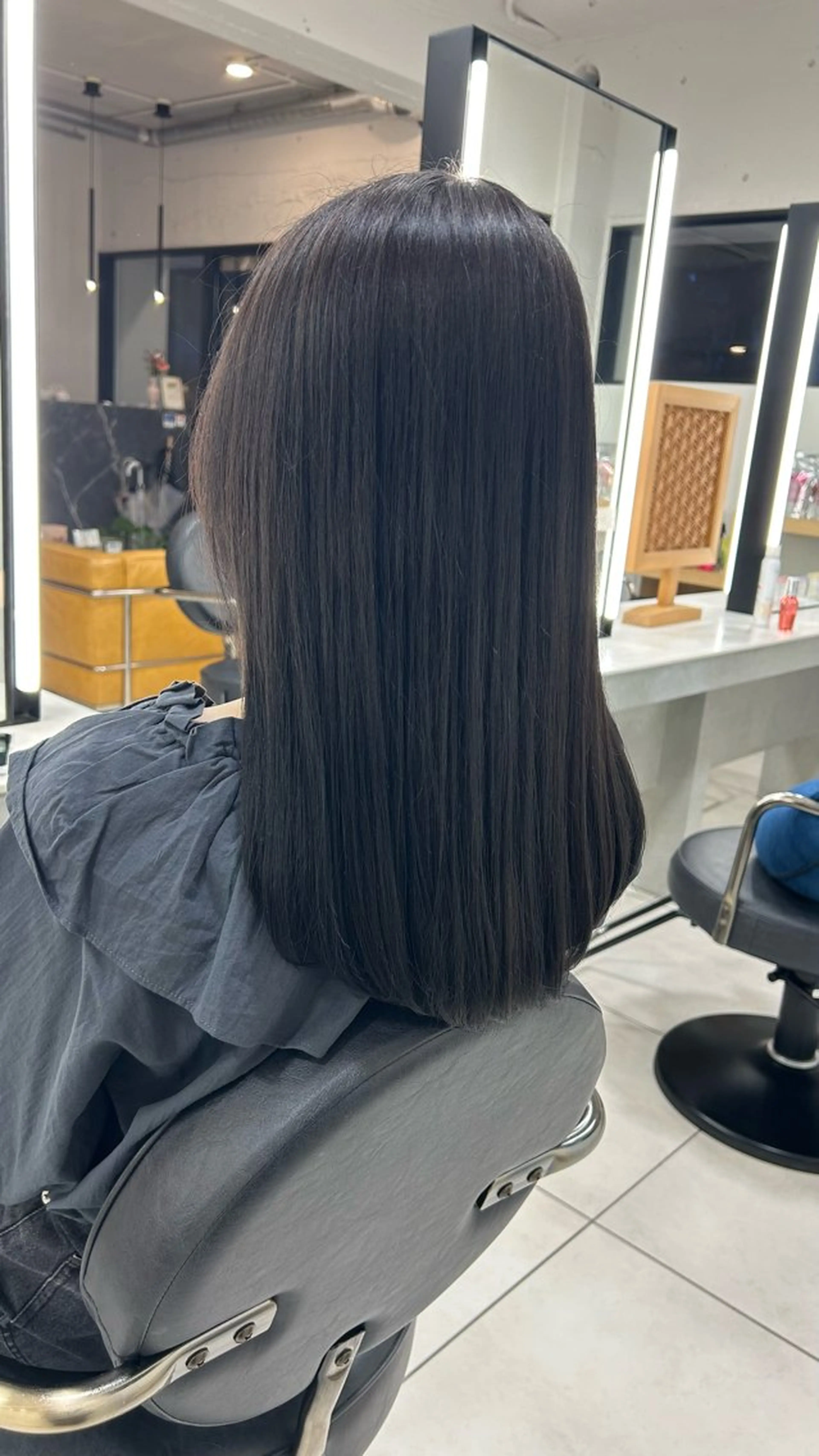 ロング 黒木 彩未のヘアスタイル