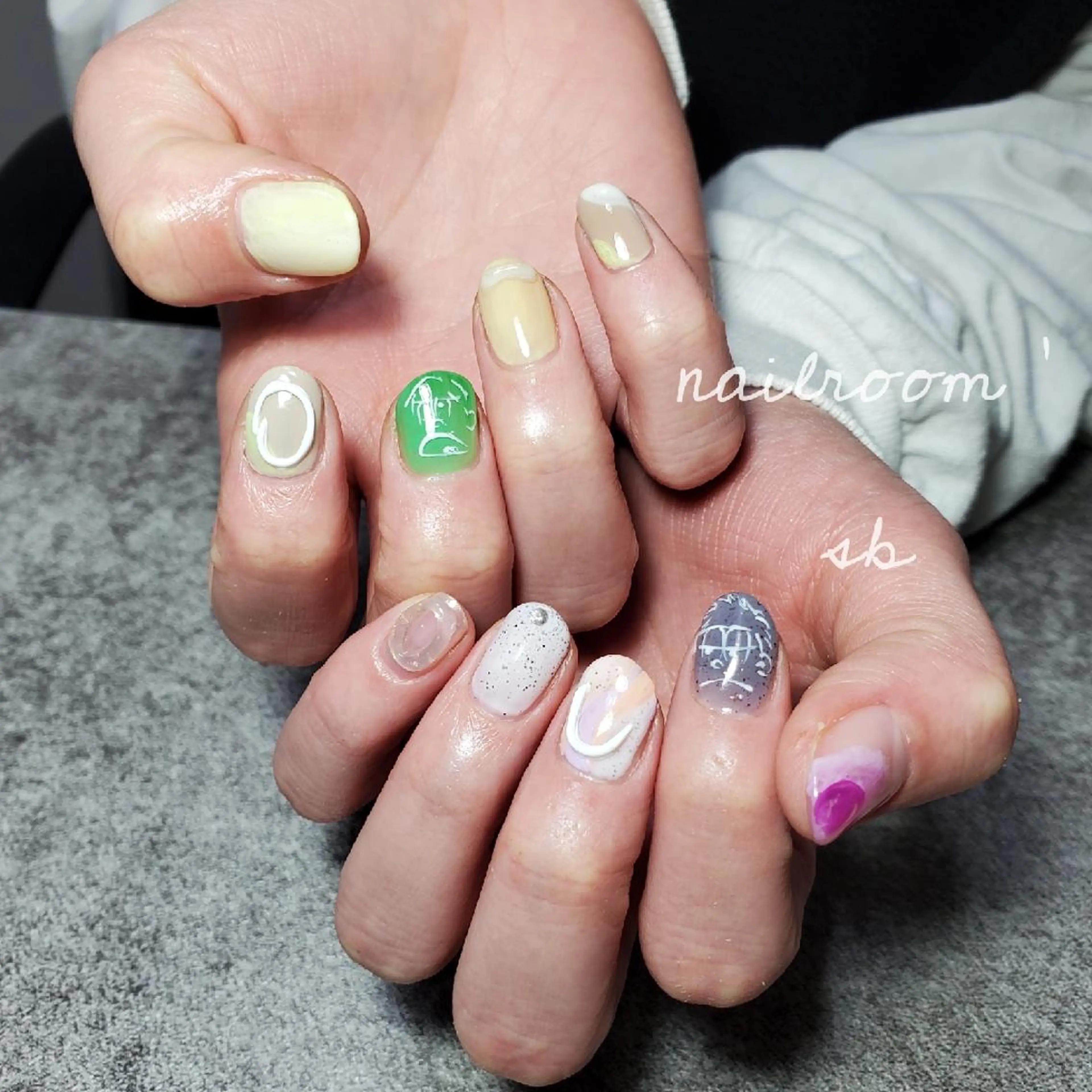 ネイル ハンドネイル nailroom‪ sb‪‪𓈒𓂂𓏸のネイルデザイン