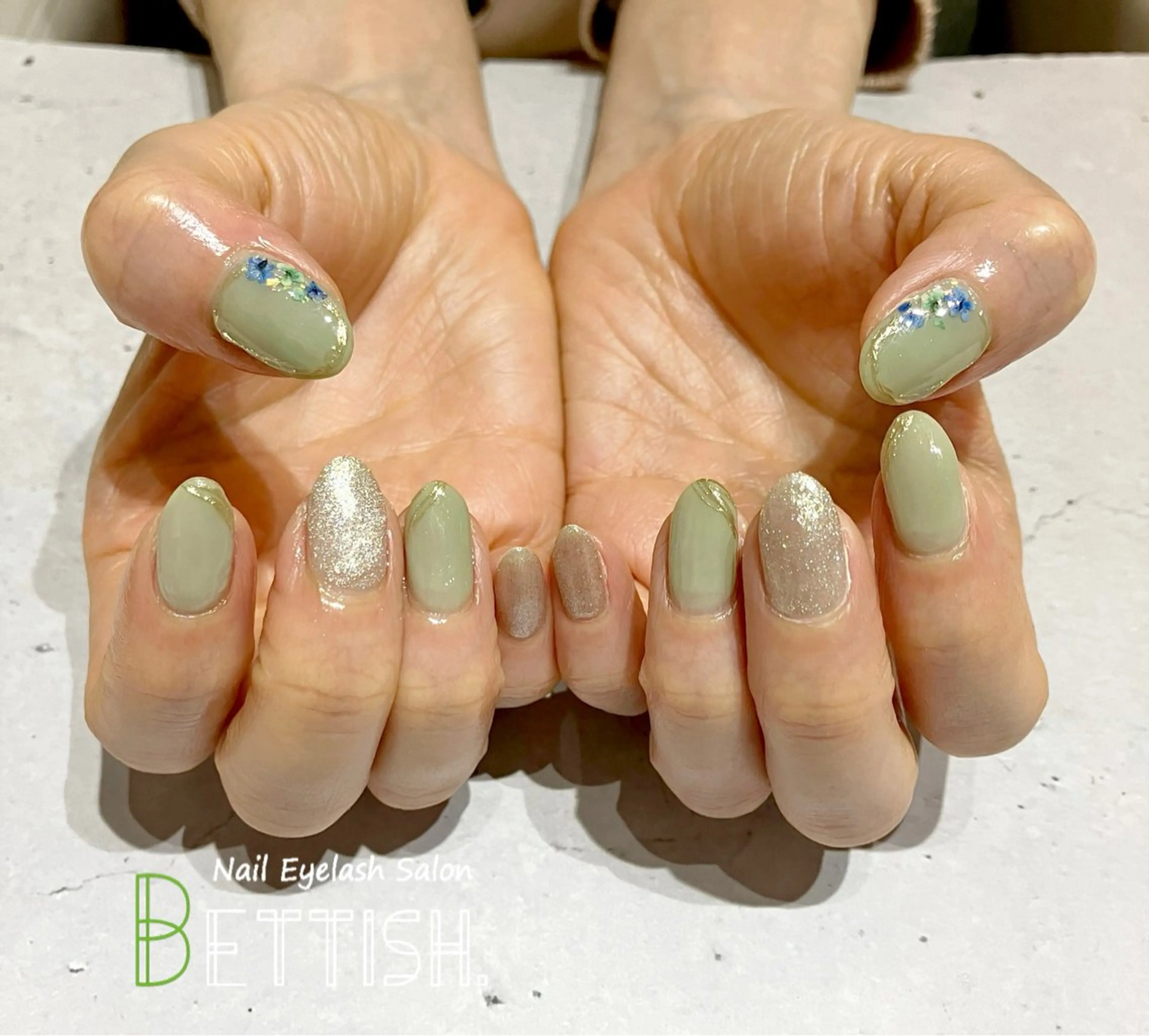 ネイル グリーン ハンドネイル BETTISH. KUMIKO☺︎︎のネイルデザイン