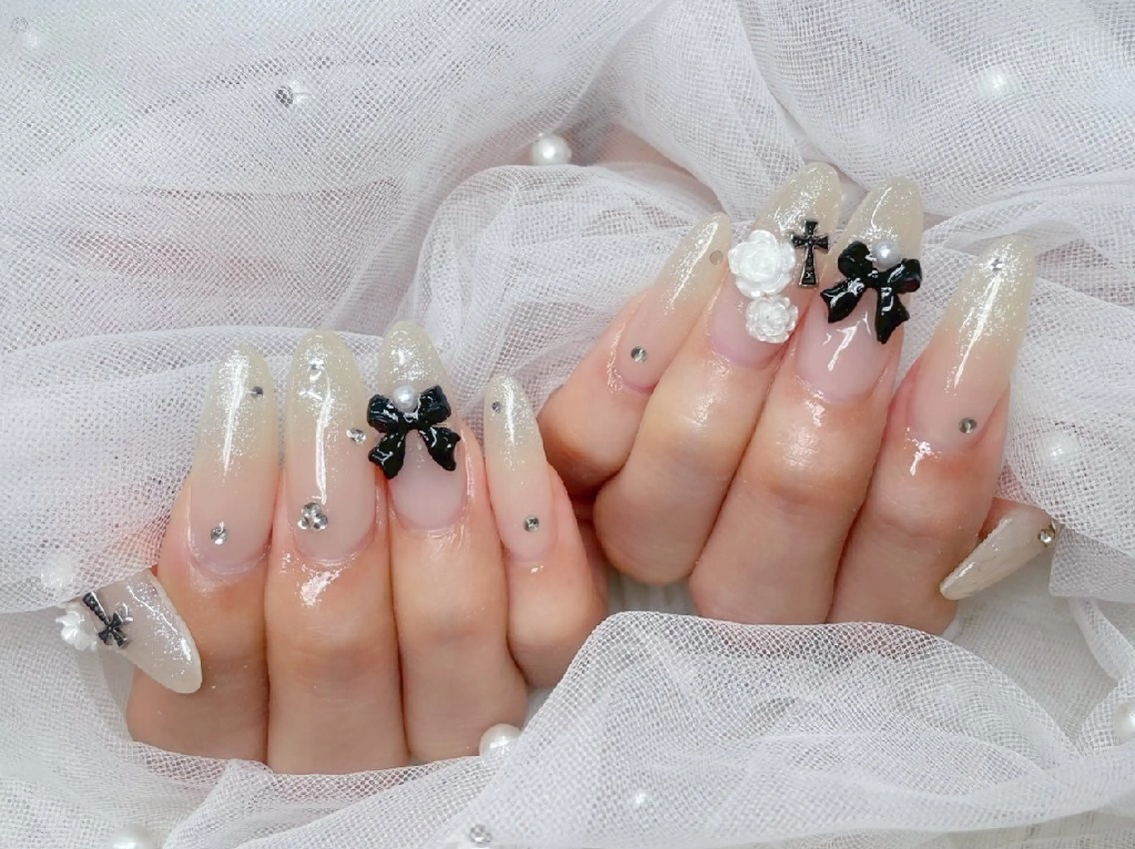 ネイル 長さ出し フラッシュネイル フレンチネイル ジェルネイル キラキラネイル Chouette Nailのネイルデザイン