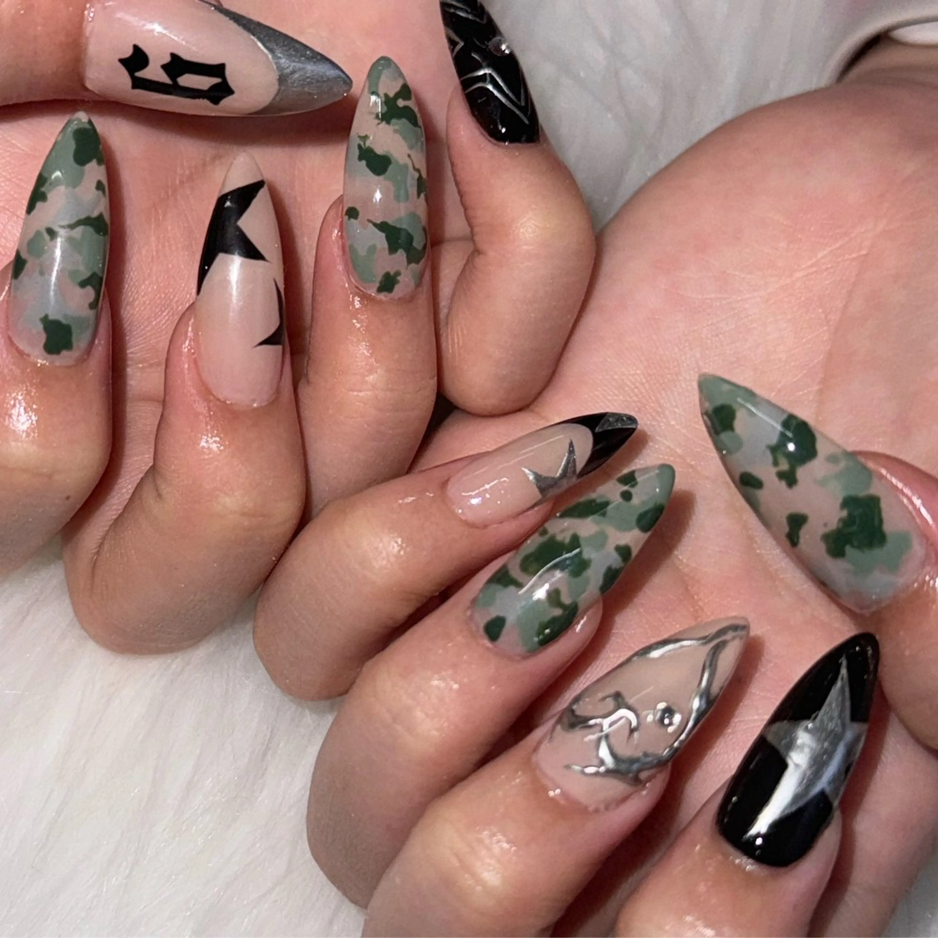 ネイル ハンドネイル Nail Salon L'arc所属・💊大阪/南船場 monica🧠のネイルデザイン