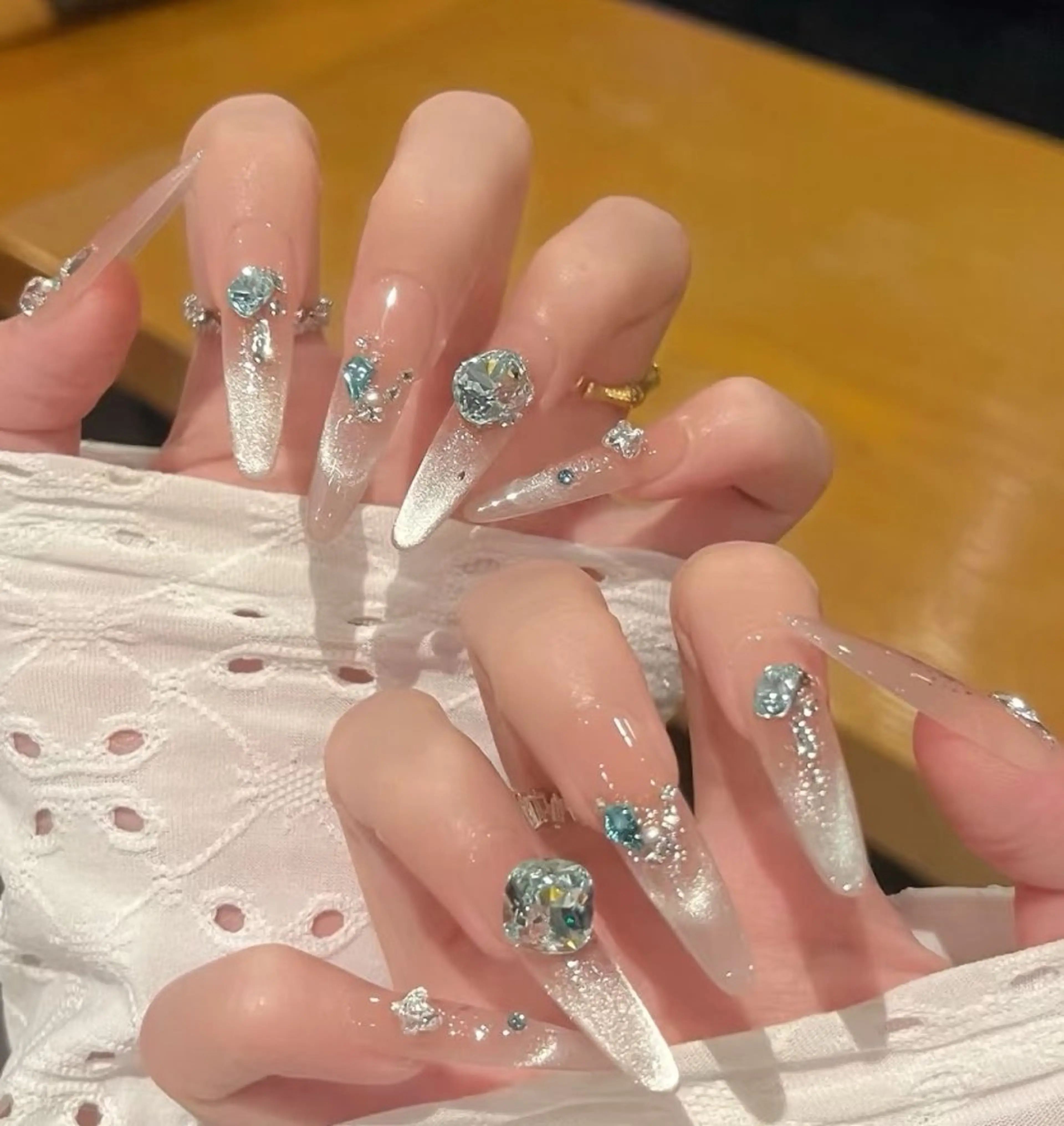 ネイル Miu Miu 🎀 Nailのネイルデザイン