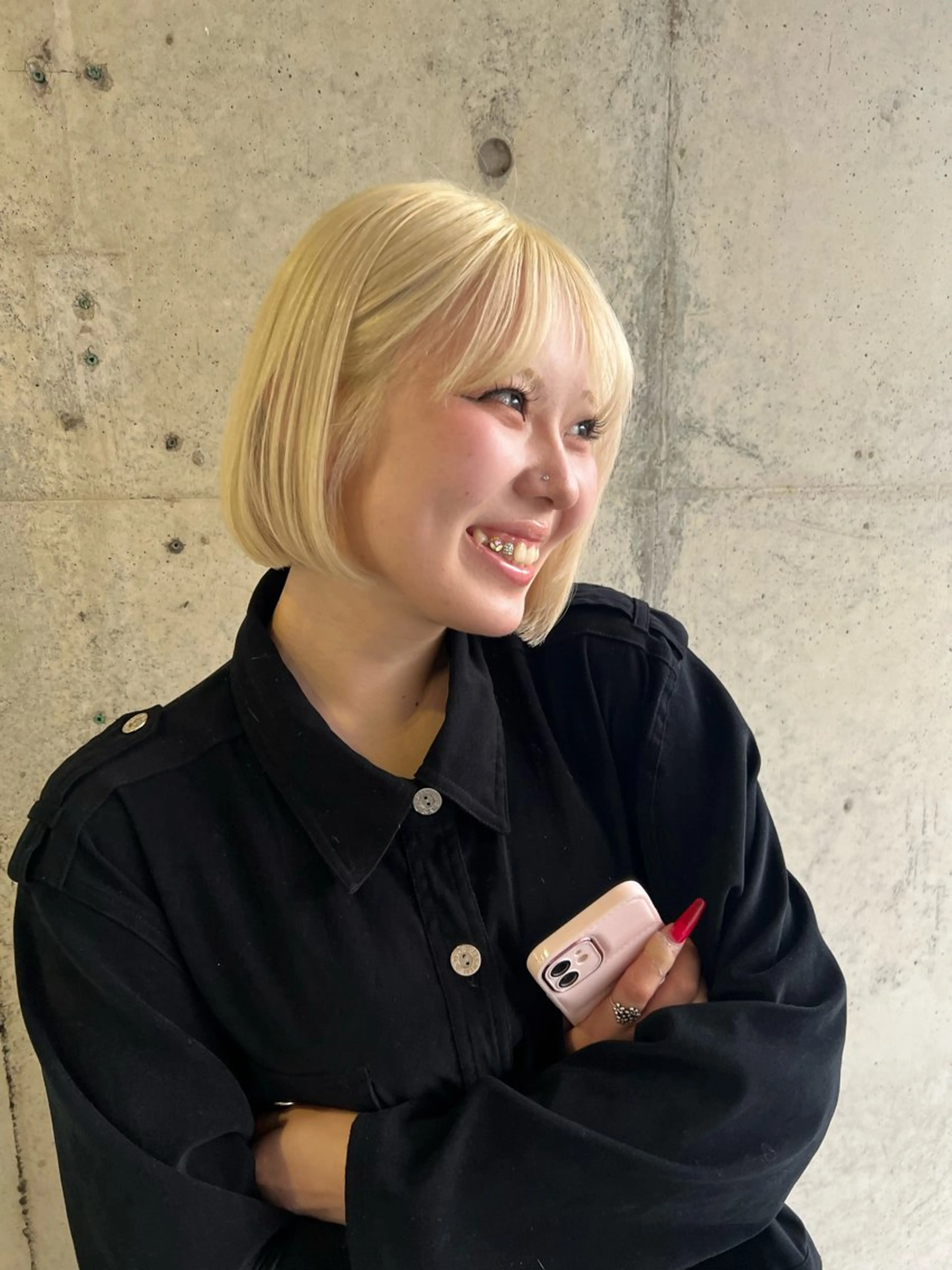 ショート カラー ボブ 只野 真衣のヘアスタイル