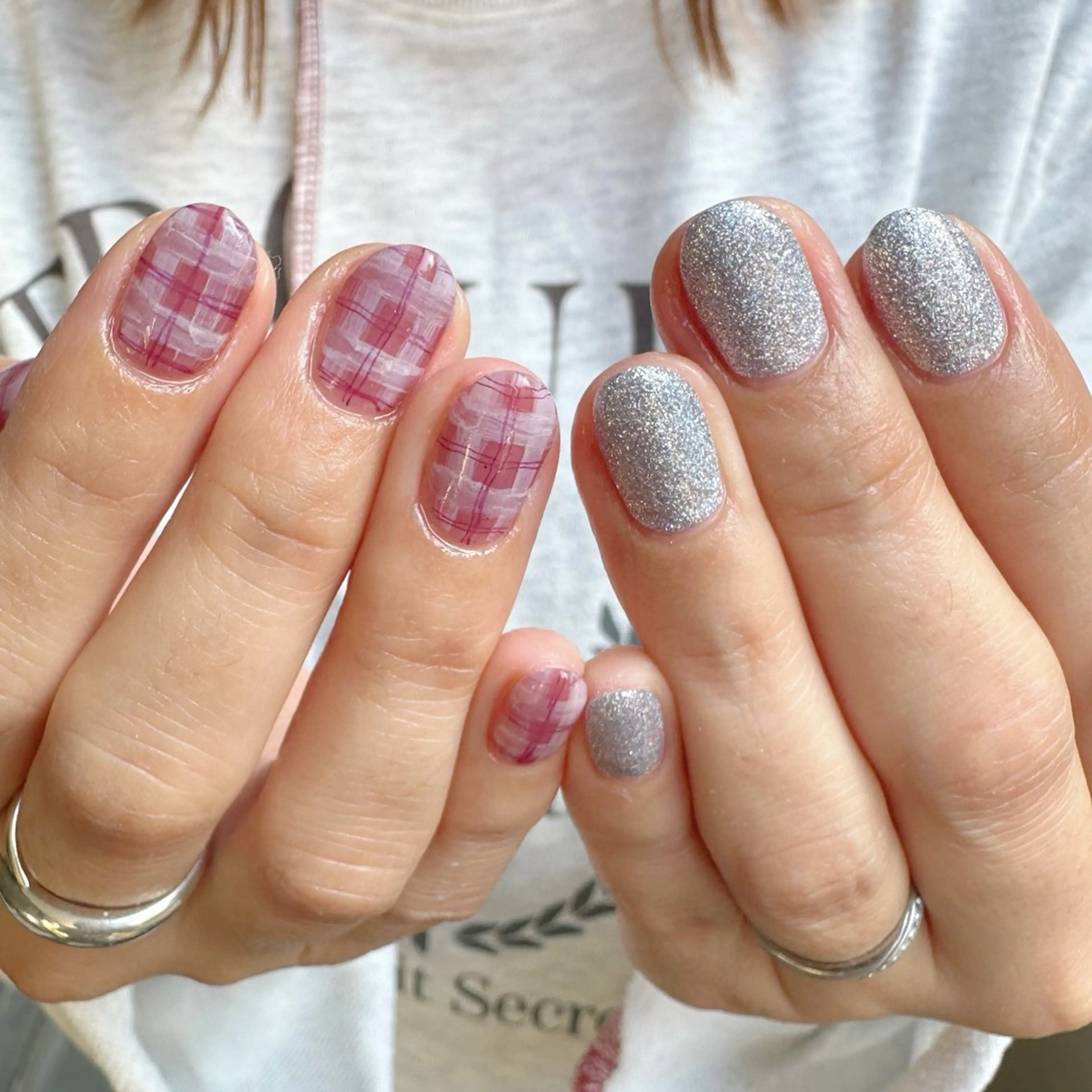 ネイル 氷ネイル・うるうるネイル 韓国ネイル ラメ(グリッター) ニュアンスネイル 春ネイル 🪞KAPE NAIL 🪞のネイルデザイン