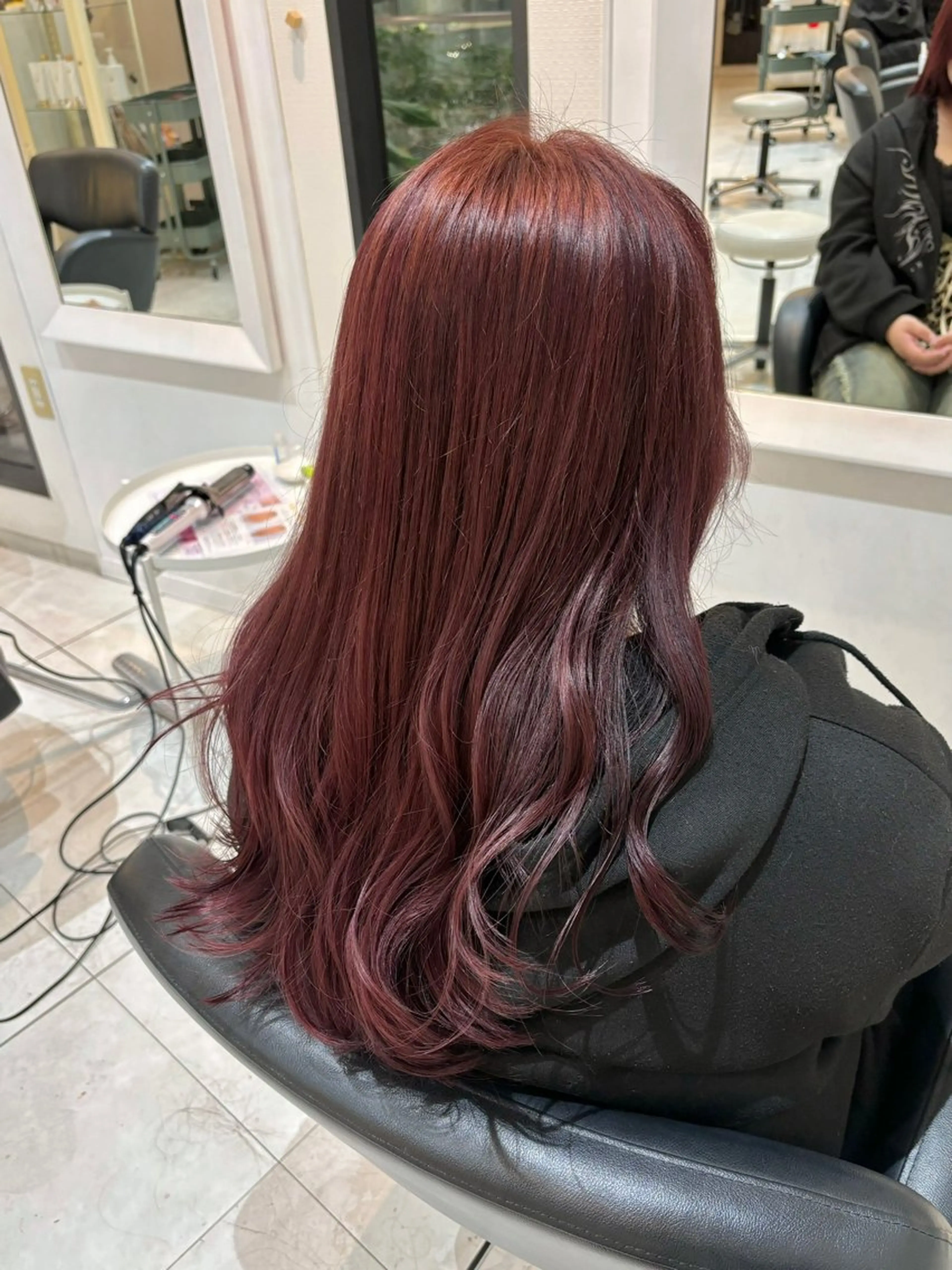 ロング カラー レッドカラー カット ヘアカラー トリートメント くさかみさき🌼暖色 /韓国風/オタク🌼のヘアスタイル