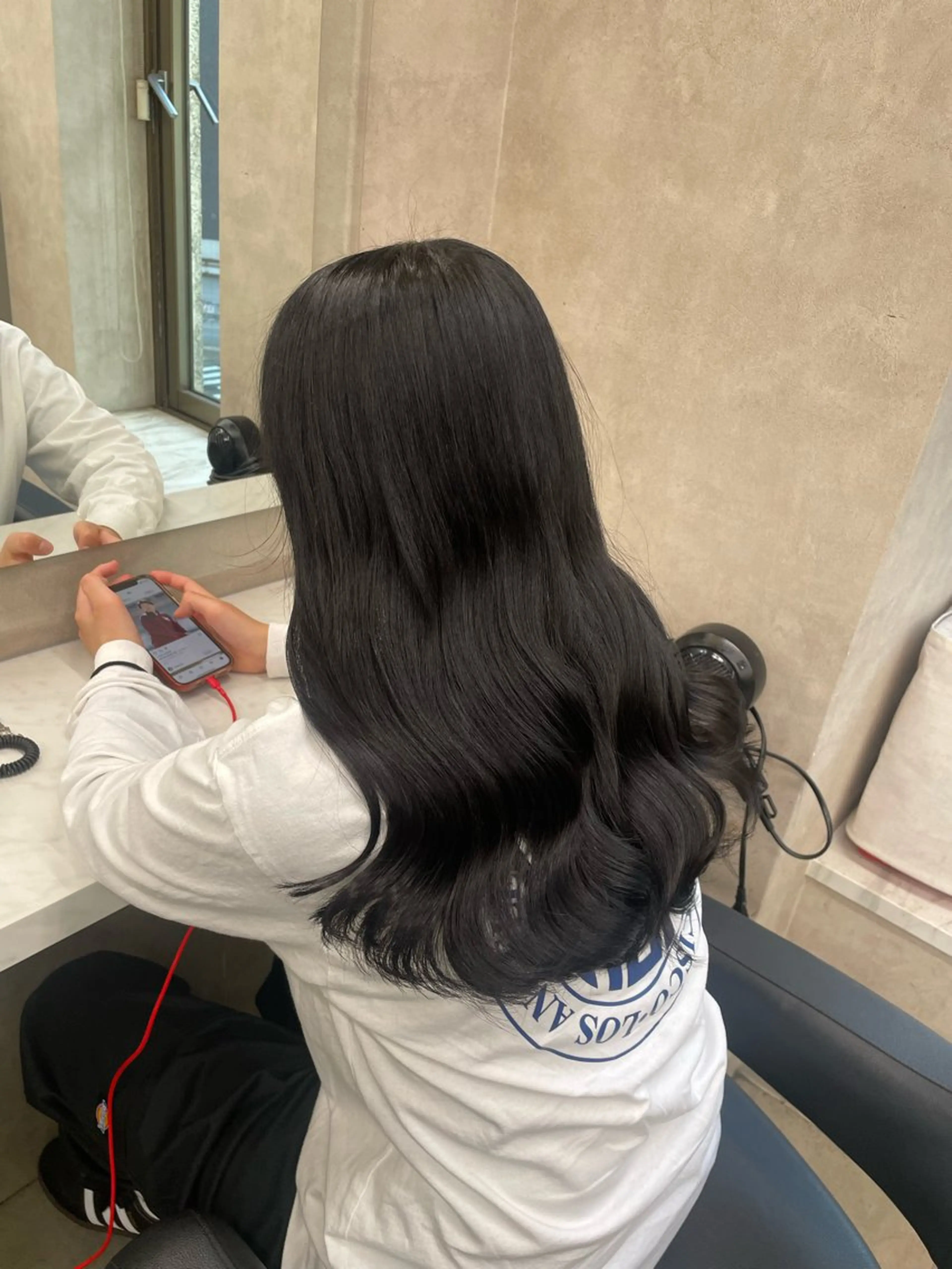 【💖就活暗髪カラー💖】ワンカラー➕トリートメント💖学割U24💖黒染めを使わない暗髪カラーの写真