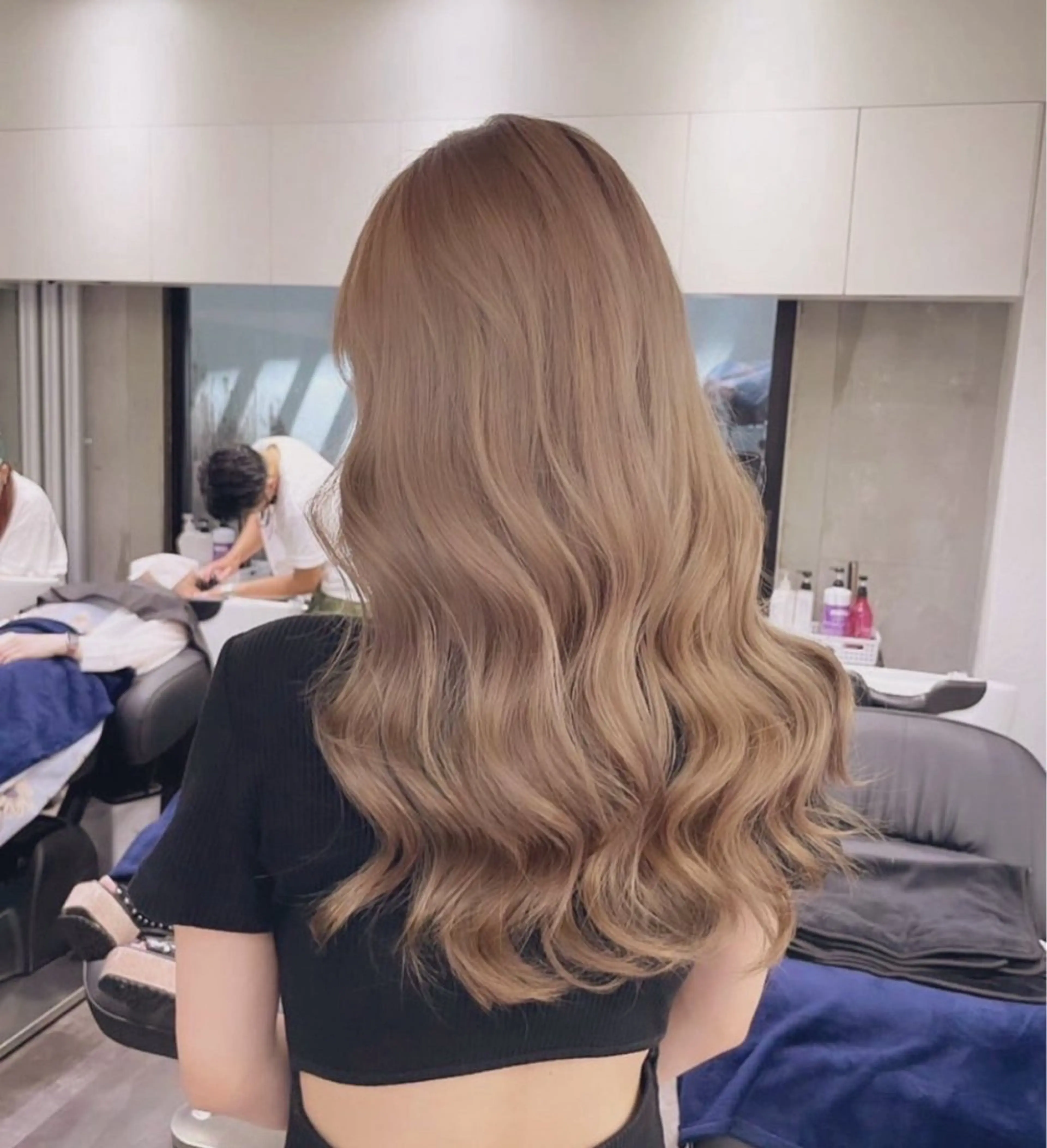 ロング カラー ヘアアレンジ ブリーチ 透明感カラー グレージュ ピンクカラー 韓国風レイヤーカット 艶カラー🫧菊池のヘアスタイル
