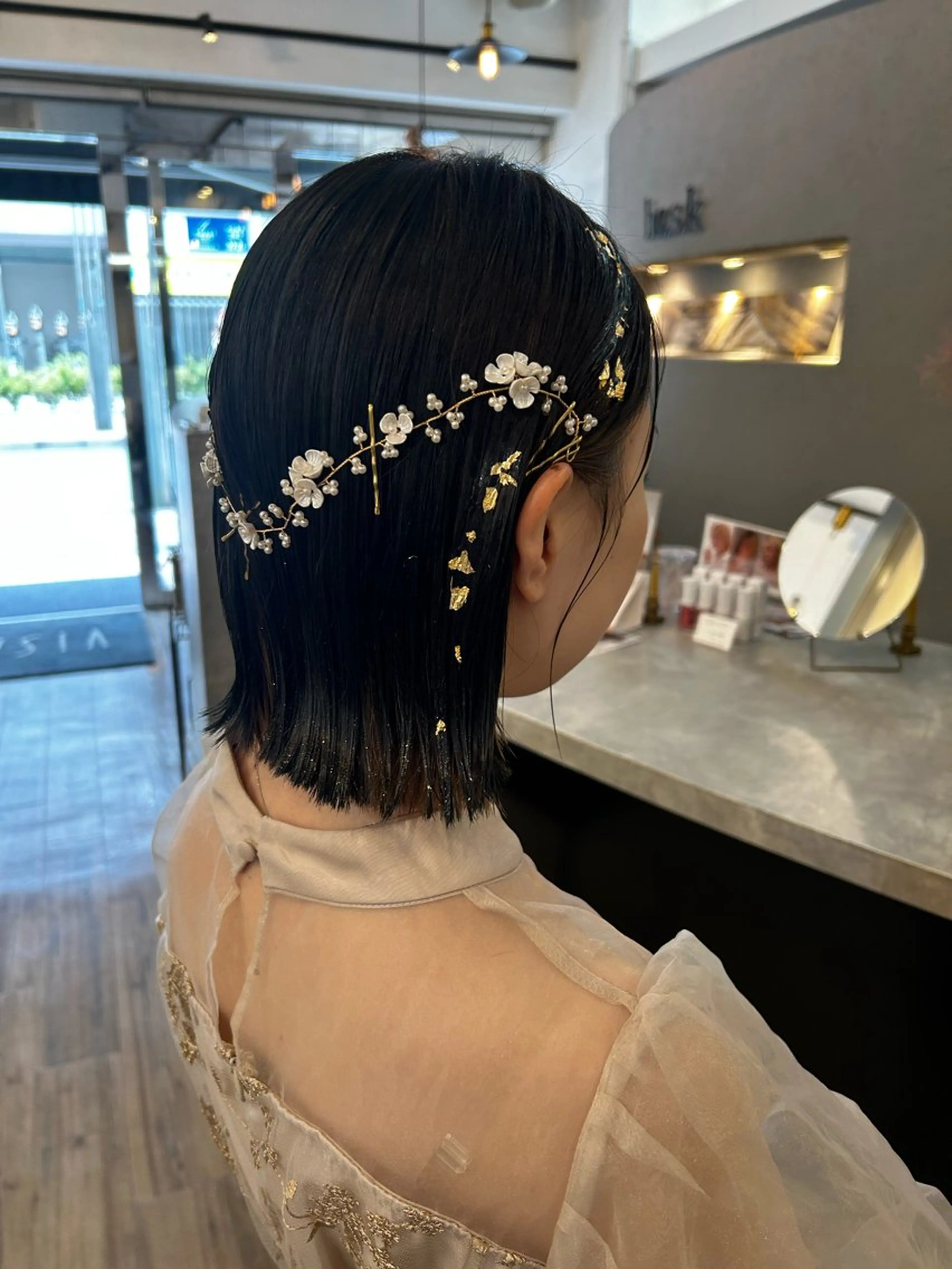 ミディアム ヘアアレンジ ミナミ🩰デサインカ ラー♡ヘアセットのヘアスタイル