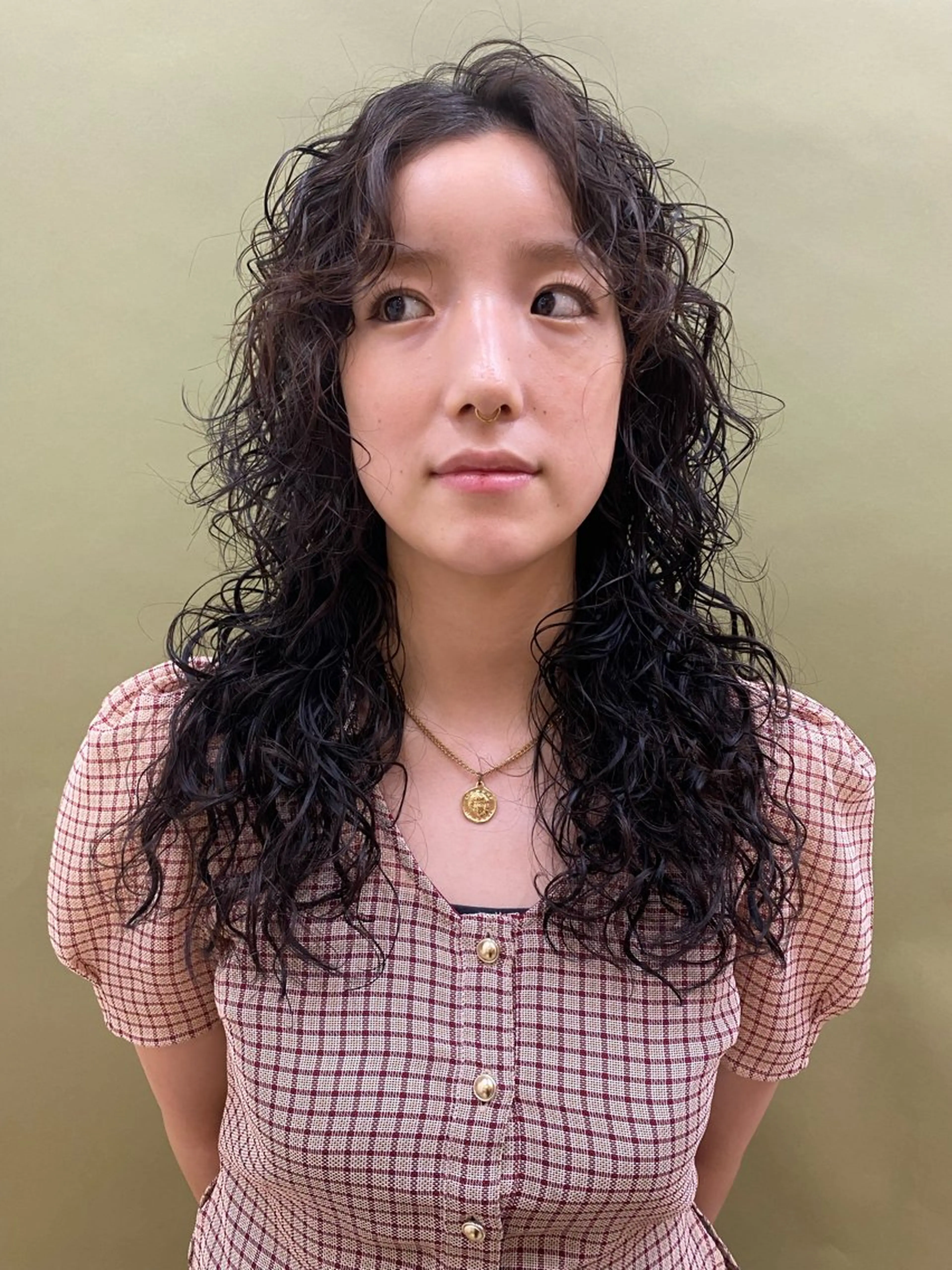 ミディアム パーマ ミディアムパーマ スパイラルパーマ P.S.Gemmie所属・スプリング/スパイラ ル/パーマ/きららのヘアスタイル