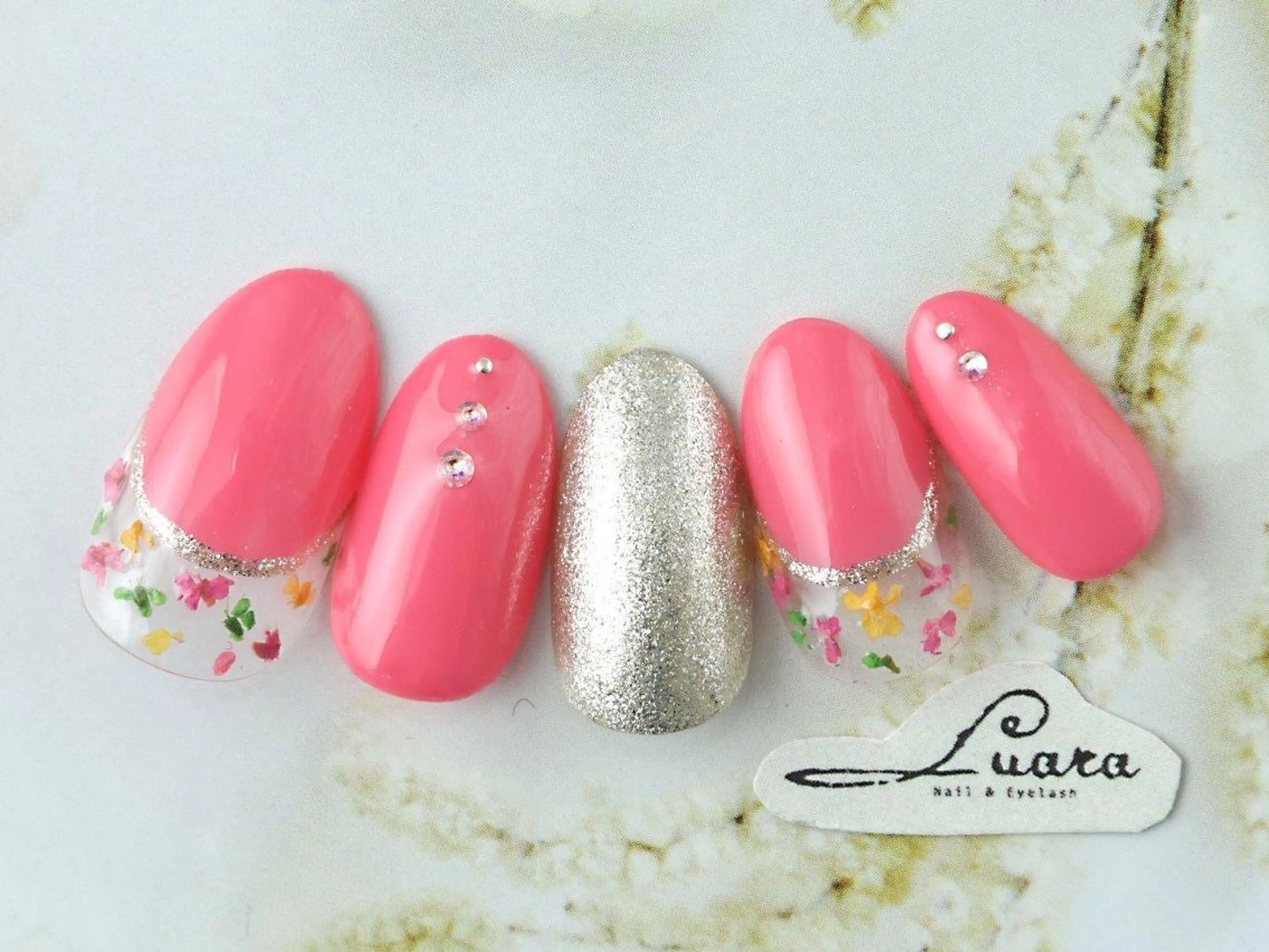 ネイル Nail&Eyelash   Luara所属・Luara 神戸トアロードのマツエク・マツパデザイン
