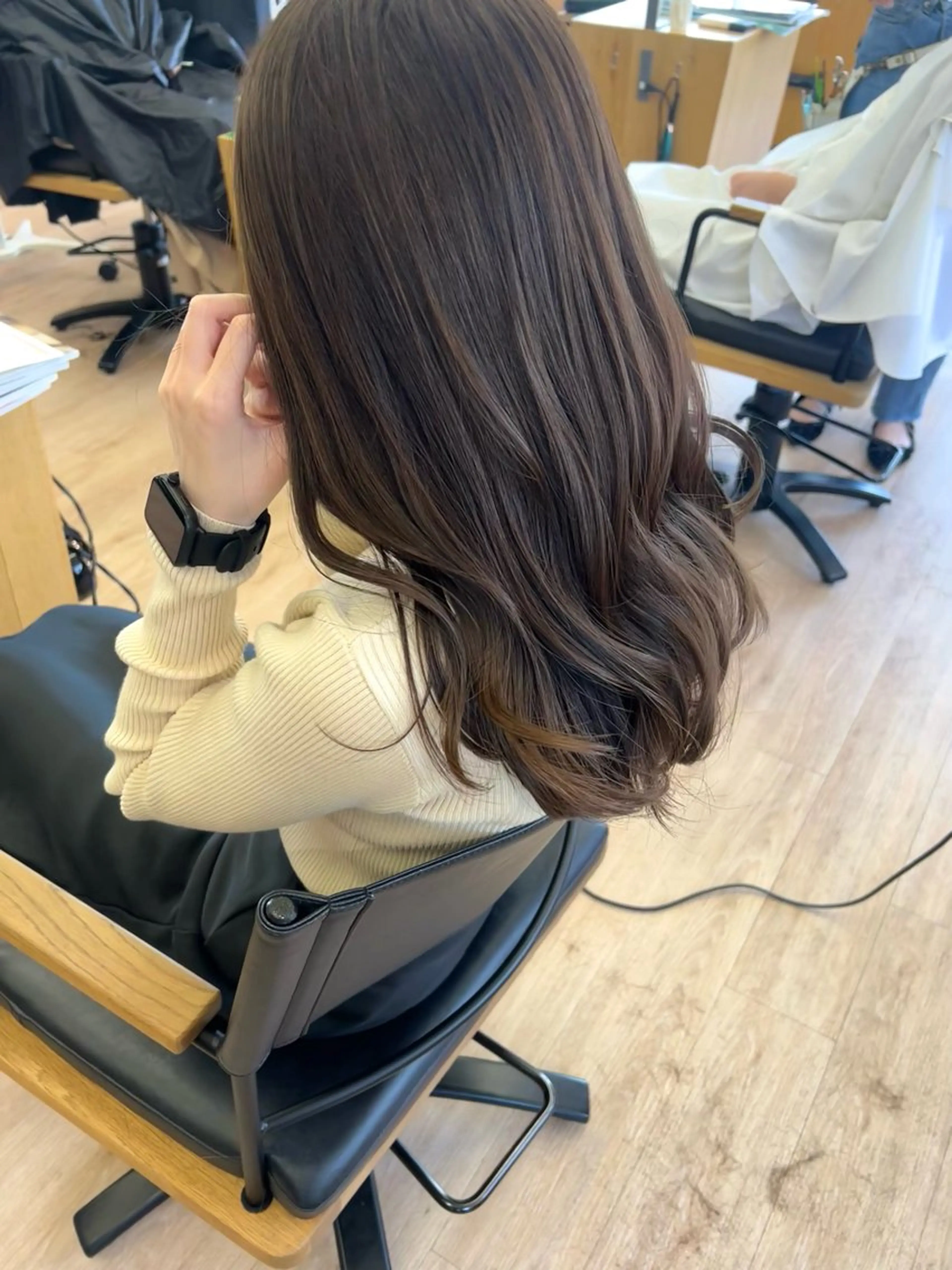 ロング ヘアカラー トリートメント 田中 愛梨のヘアスタイル