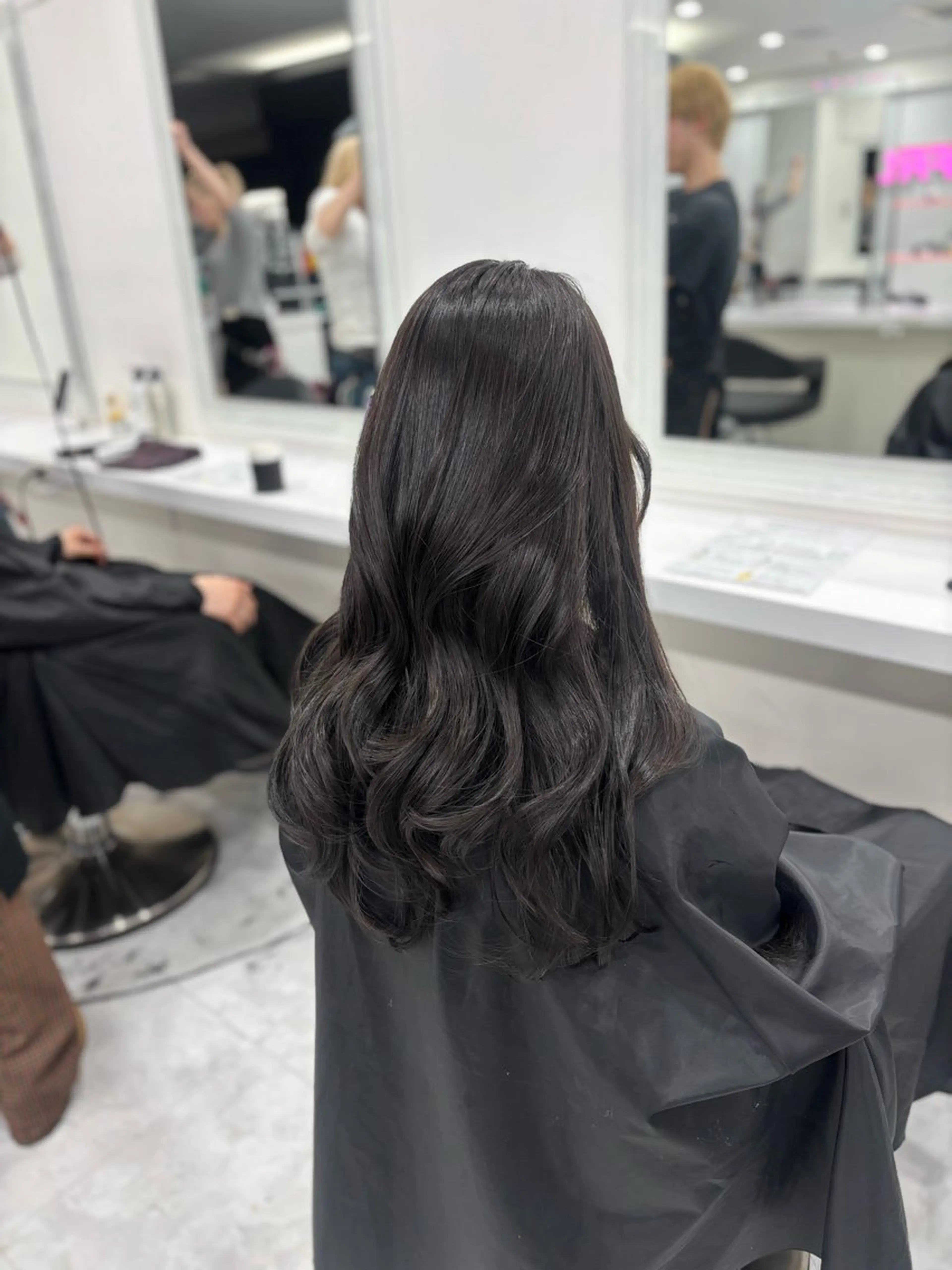 ロング 渋谷🥇wカラー 特化美容師のヘアスタイル