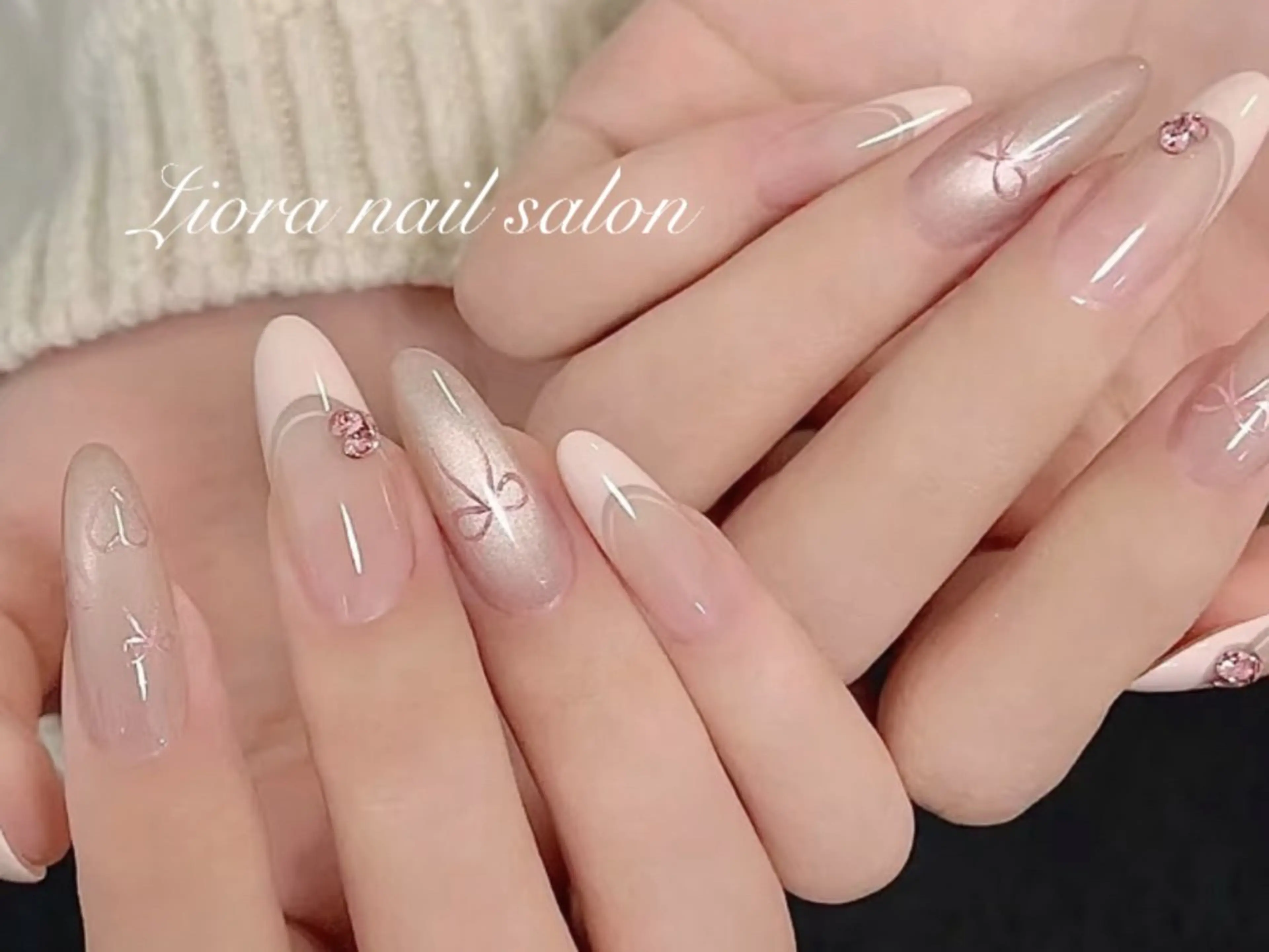 ネイル フレンチネイル ジェルネイル ガーリー グラデーション キラキラネイル ハンドネイル Liora ネイルサロン所属・Liora nail salonのネイルデザイン