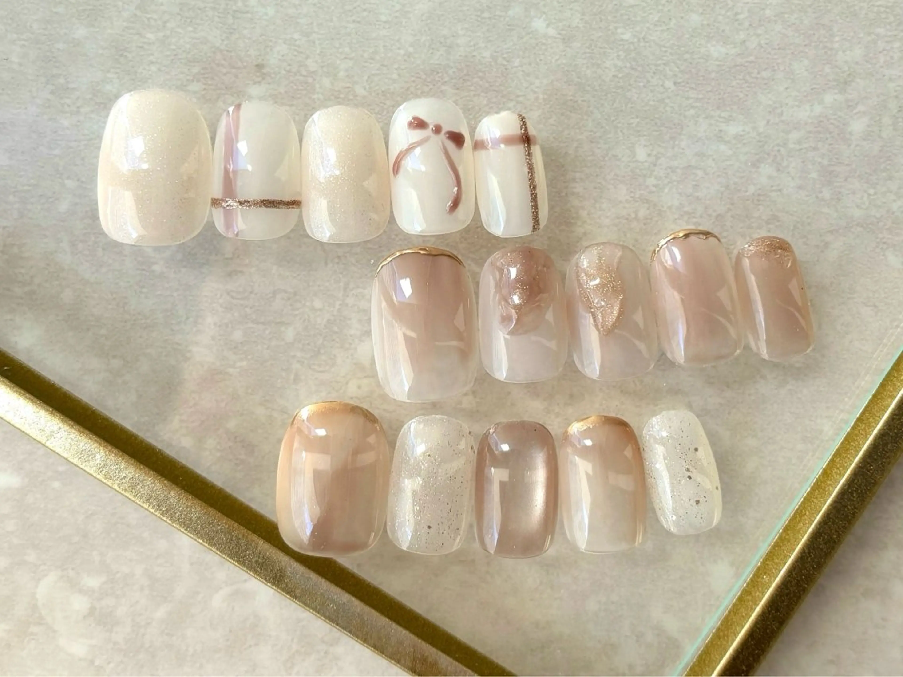 ネイル ニュアンスネイル aoi .のネイルデザイン