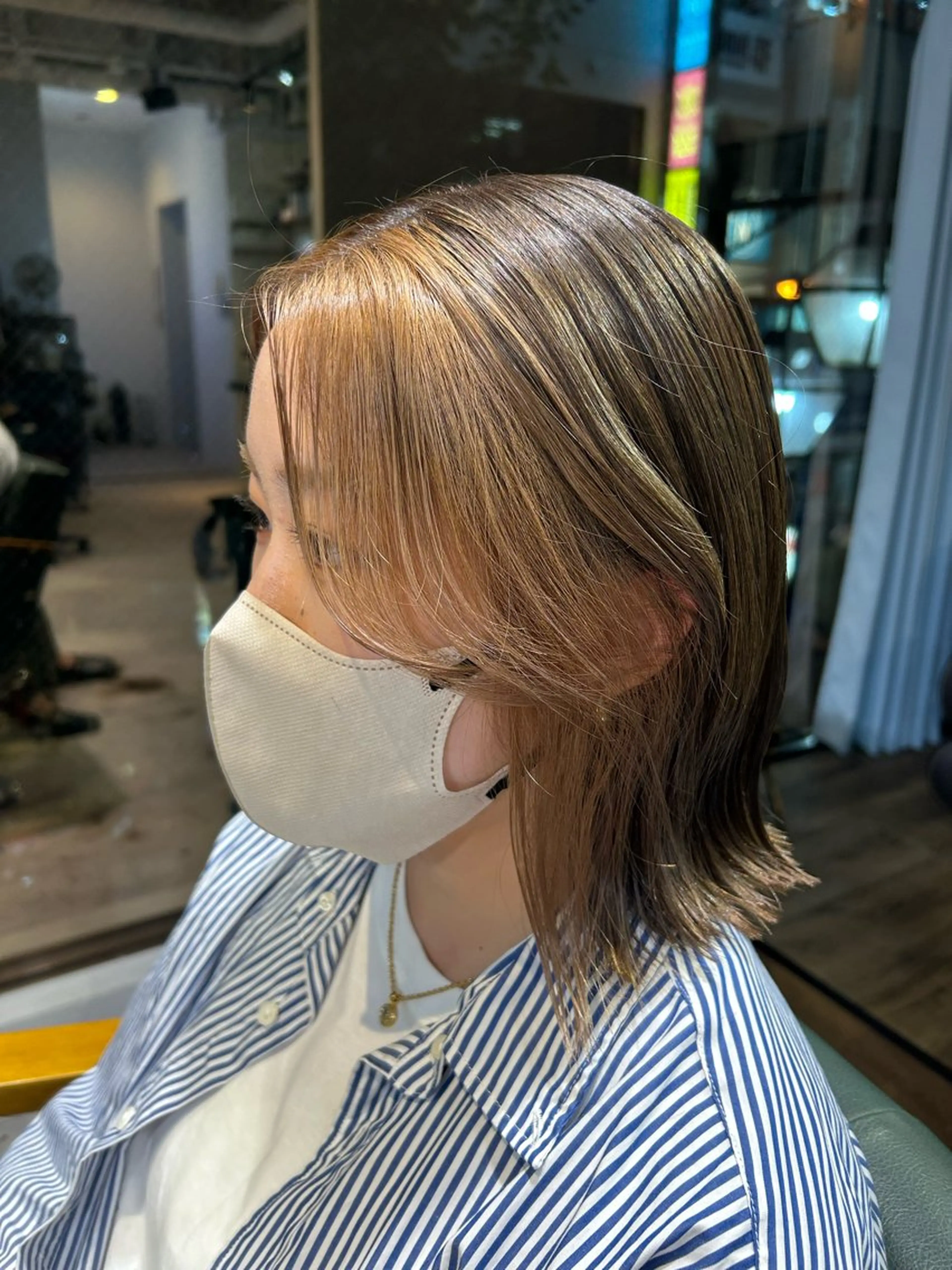 ミディアム カット ヘアカラー トリートメント ikeda shioriのヘアスタイル