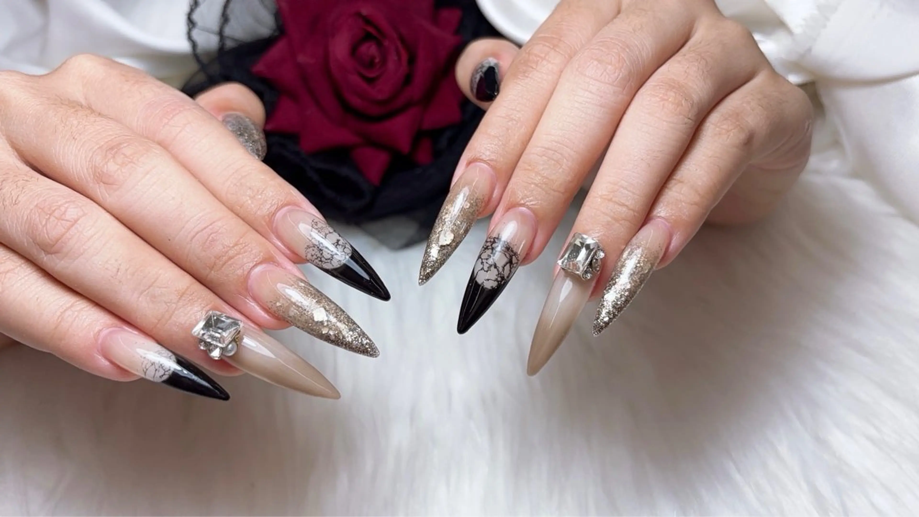 ネイル ニットネイル所属・Nhit Nailsのネイルデザイン