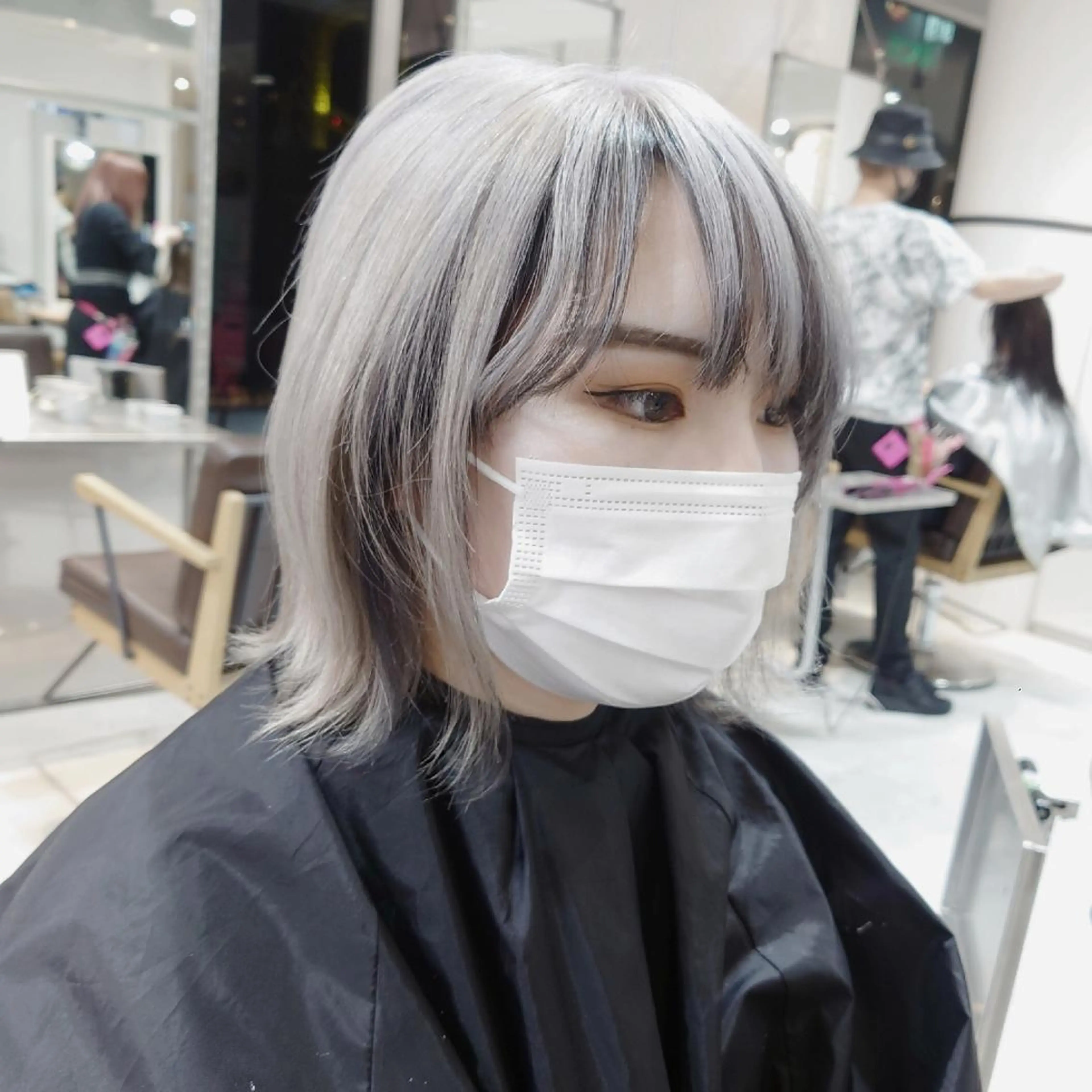 ショート カラー ブリーチ ヘアカラー トリートメント 艶髪✨ブリーチ職人 井手正康のヘアスタイル