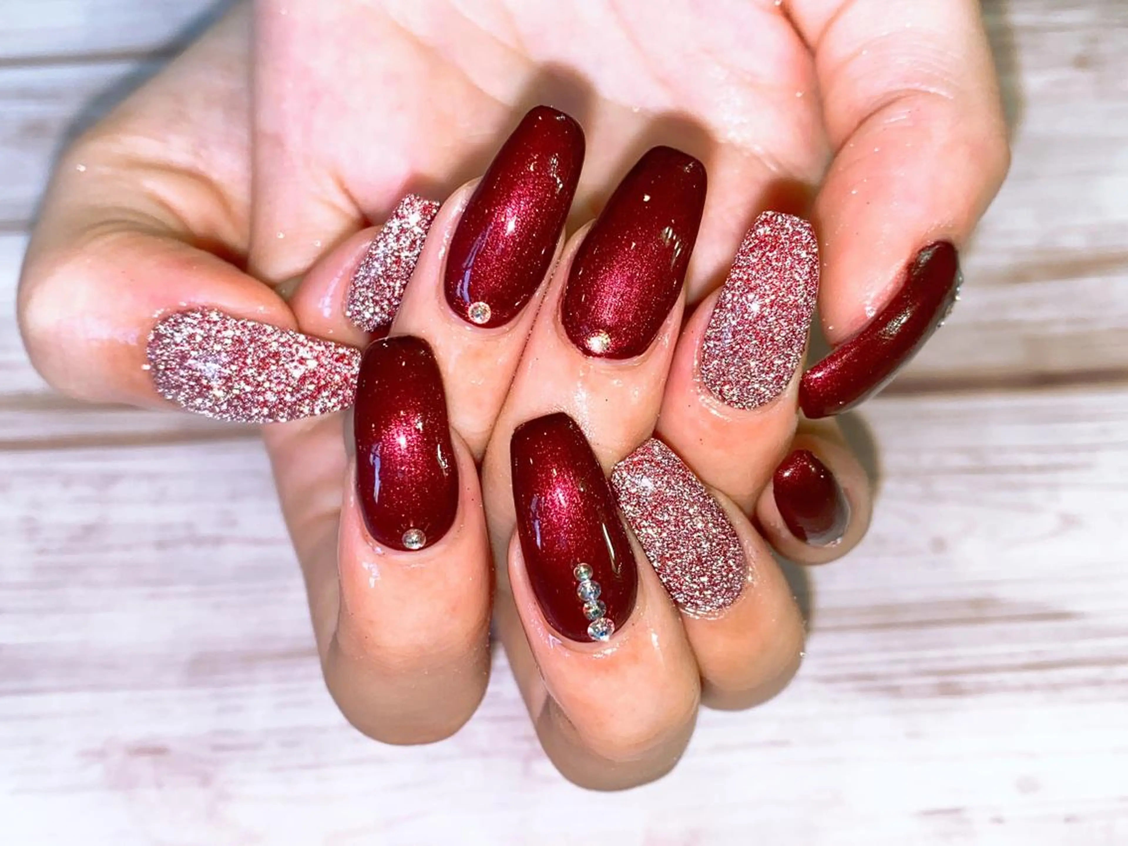 ネイル ボルドー フラッシュネイル 高野 梨紗子のネイルデザイン