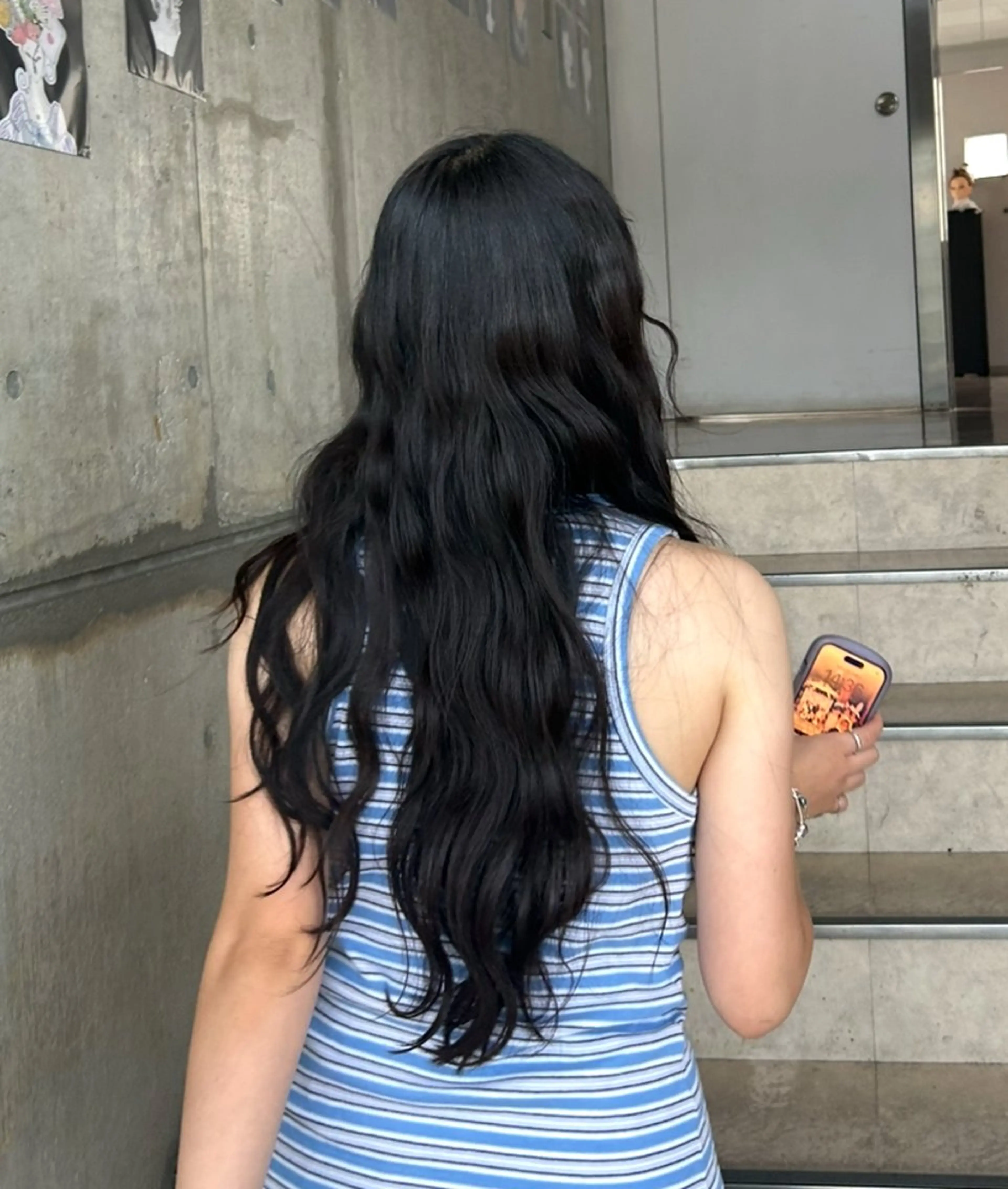 カラー ヘアカラー 根本 琴子のヘアスタイル