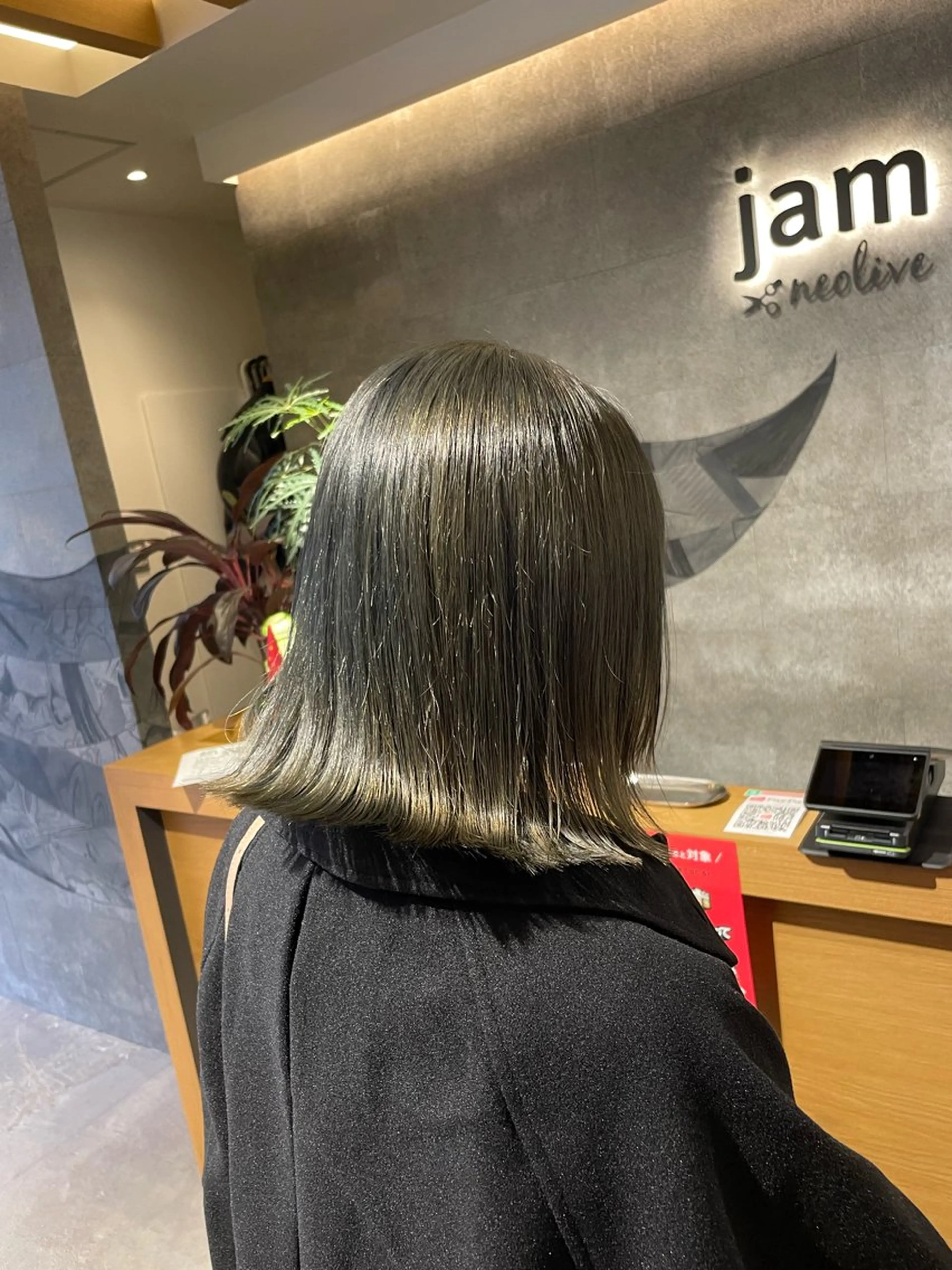 ミディアム カラー NATSUMI 🐻‍❄️🤍のヘアスタイル
