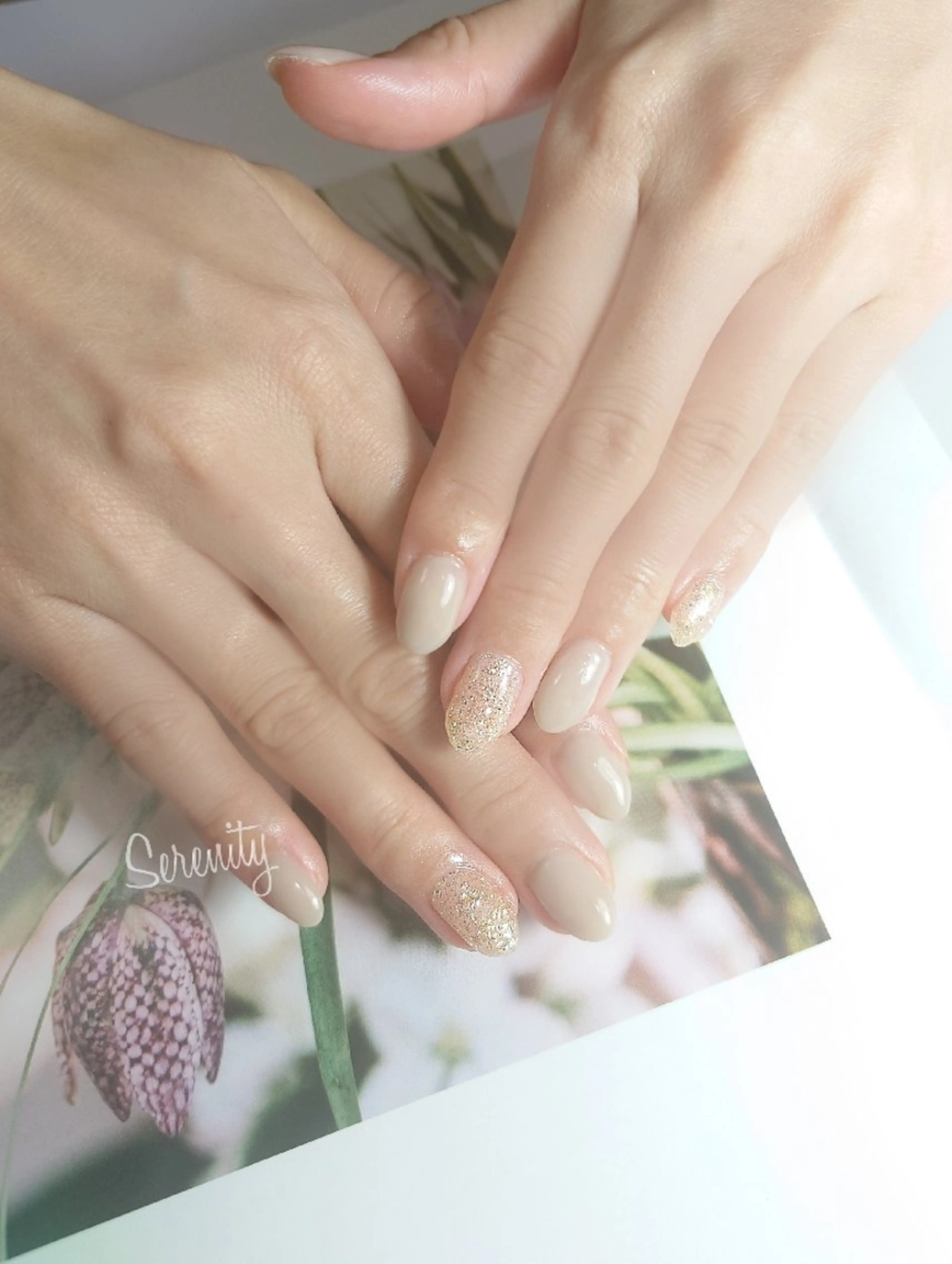 ネイル ゴールド ラメ(グリッター) ワンカラーネイル nail  serenityのネイルデザイン