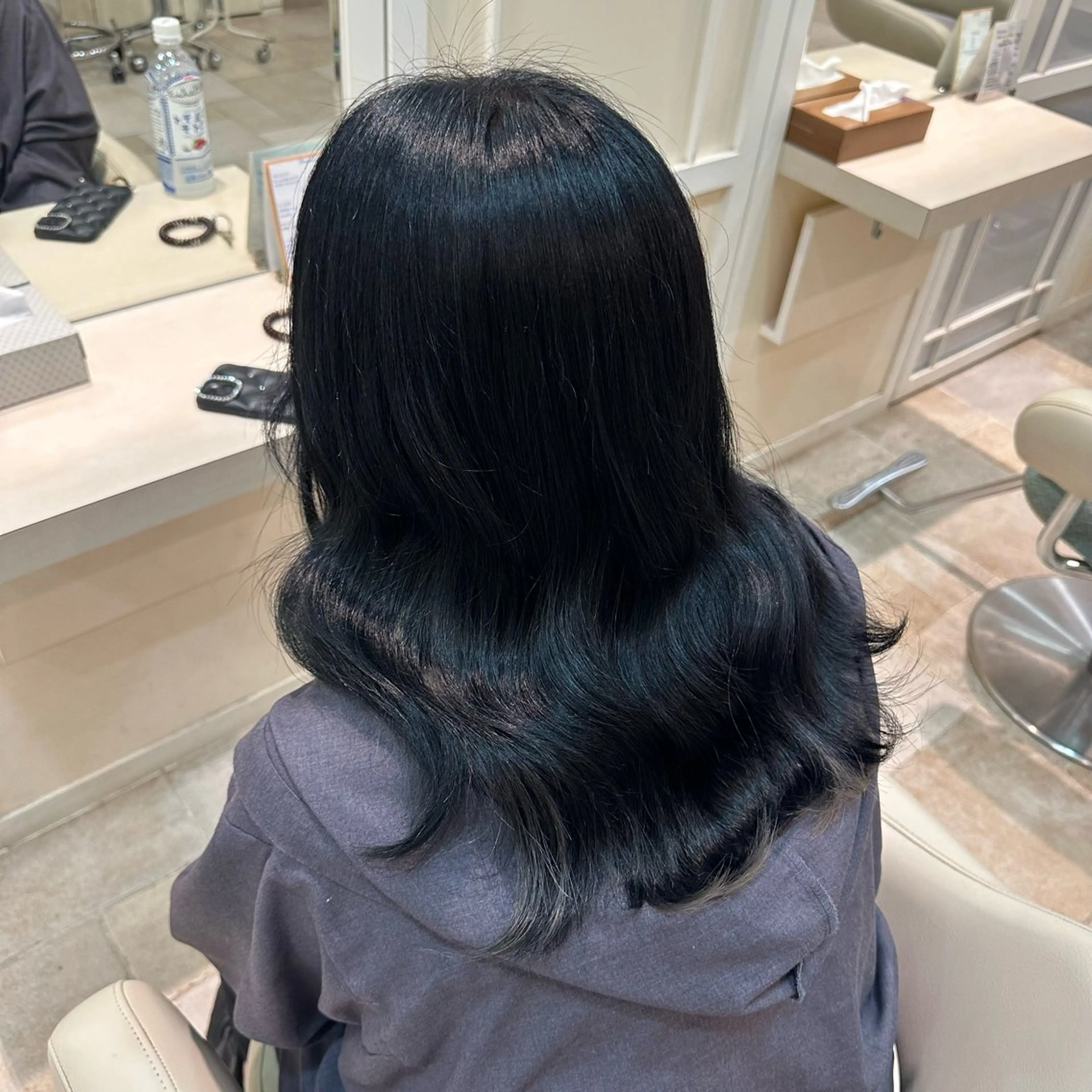セミロング カラー 大角 千里のヘアスタイル