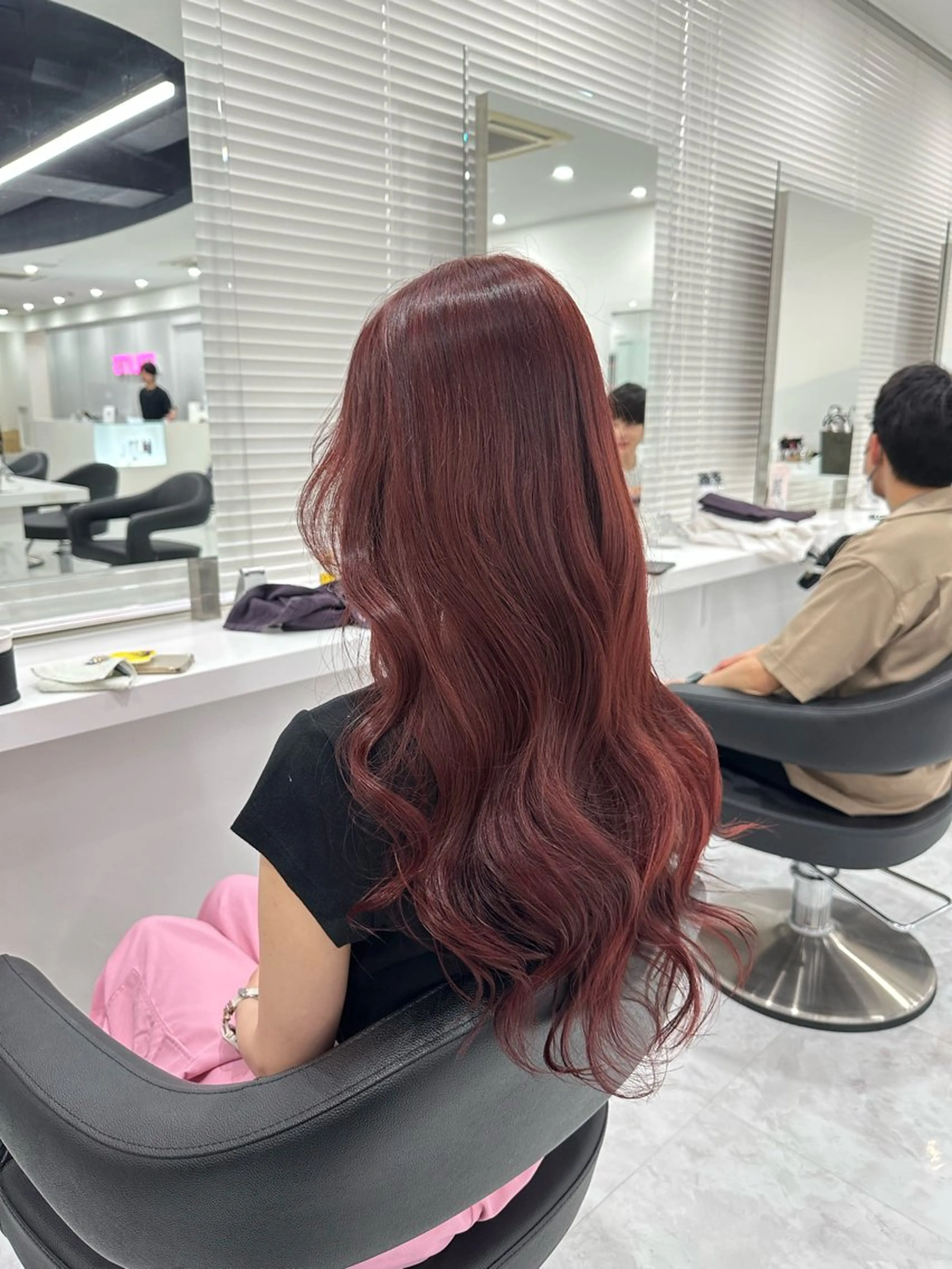 ロング カラー 韓国アイドル🤍ブリ ーチカラー🤍わかなのヘアスタイル