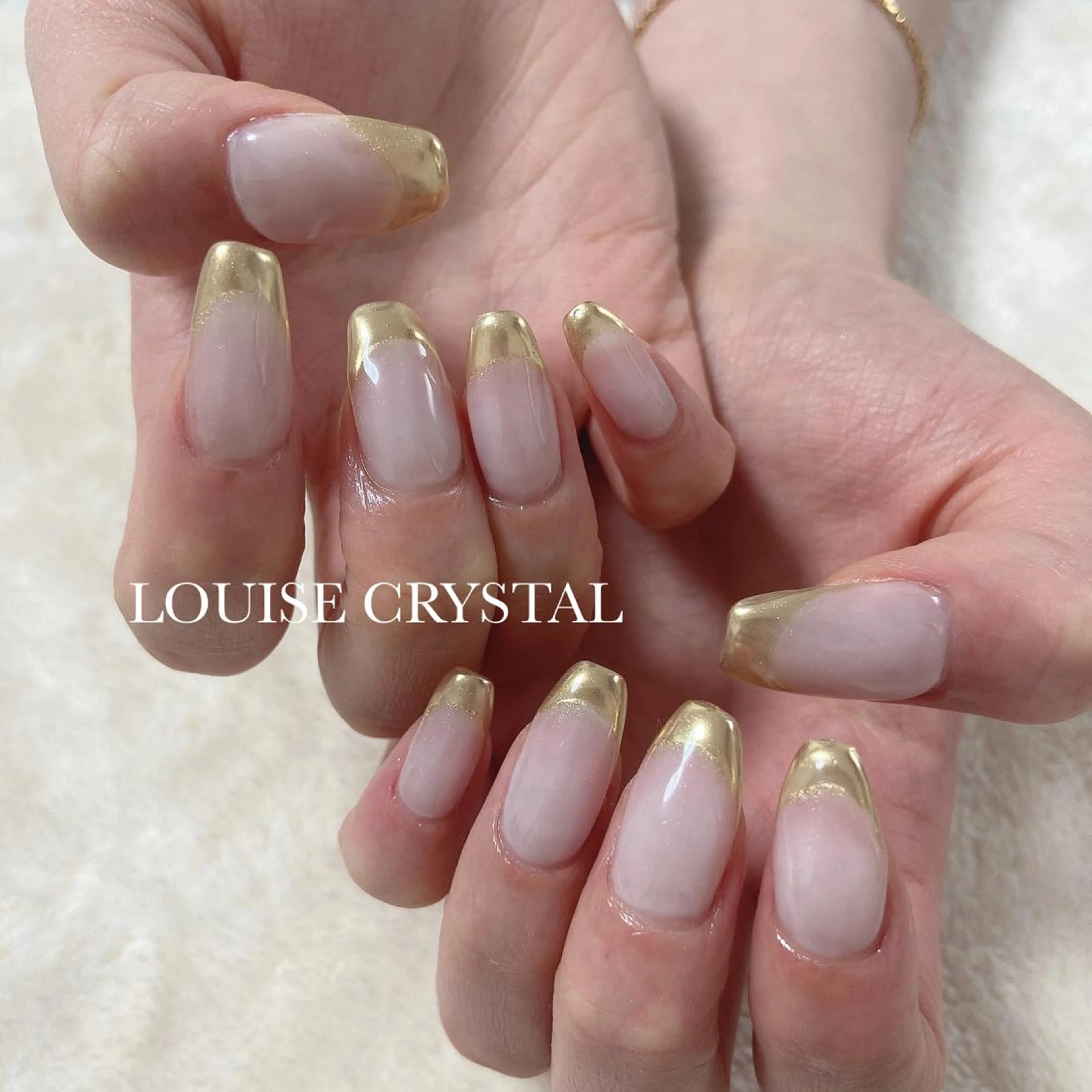 ネイル ハンドネイル LOUISE CRYSTALのネイルデザイン