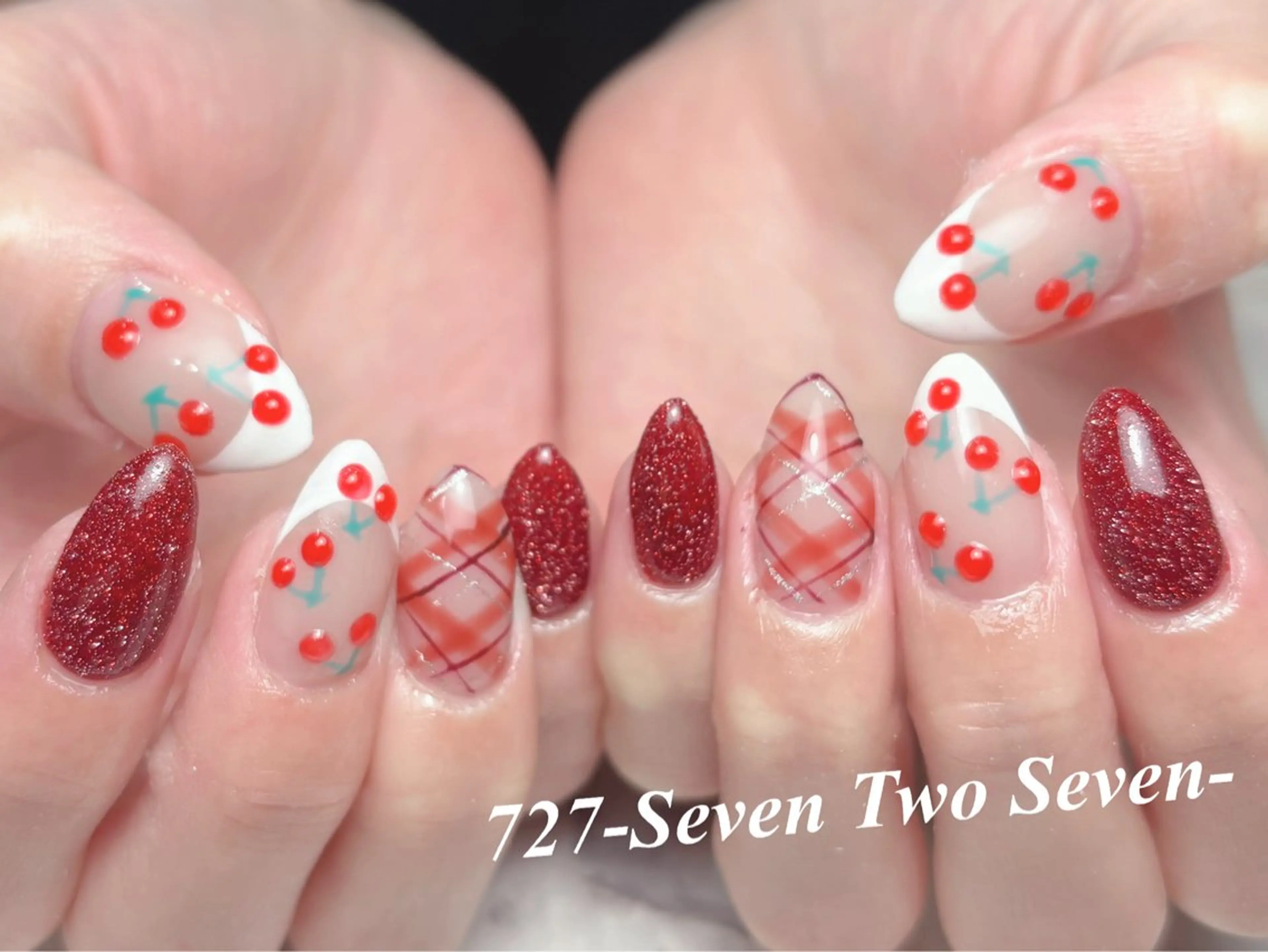 ネイル ハンドネイル 727 nailのネイルデザイン