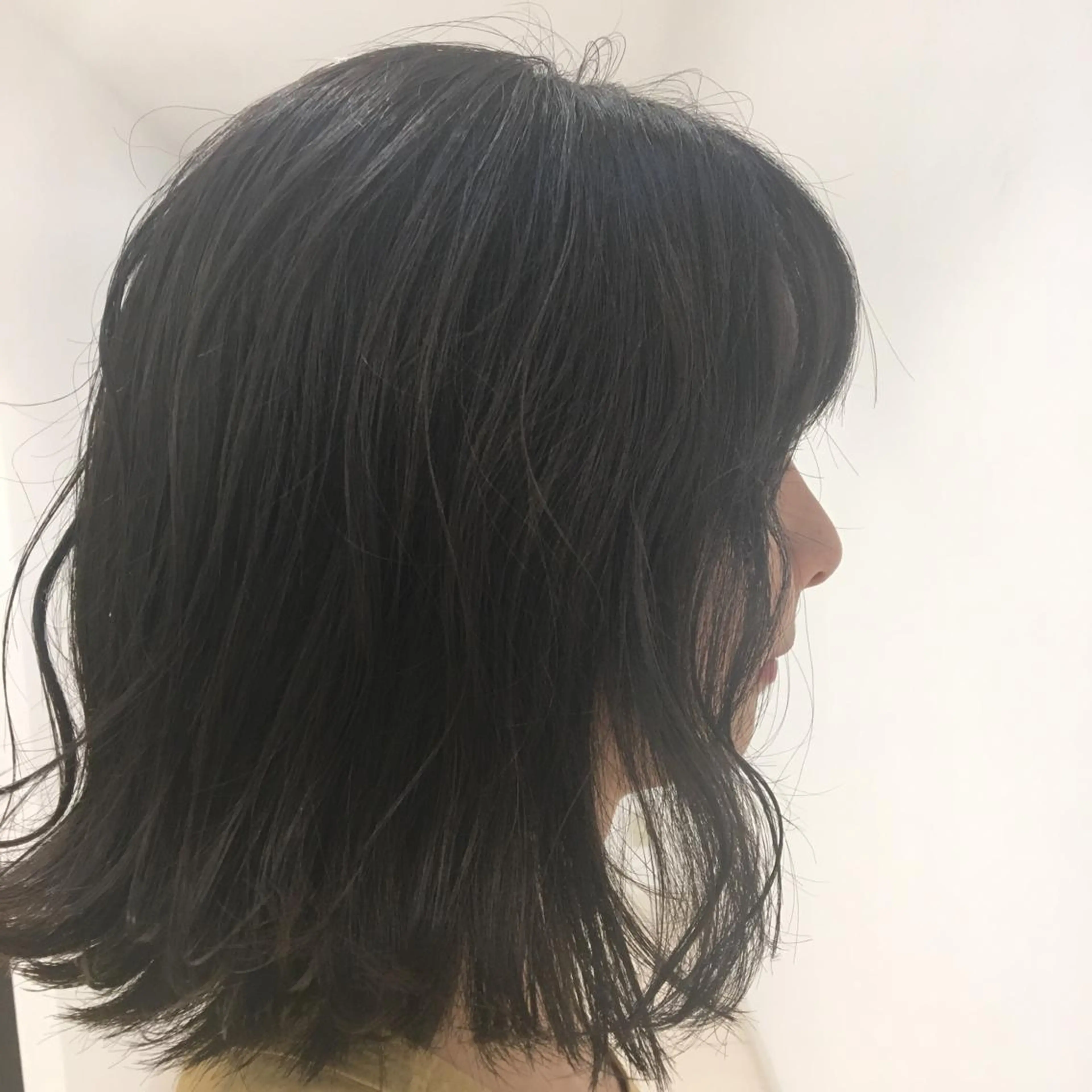 ショート カラー loca by tree所属・うる艶暖色カラー HARUNAのヘアスタイル