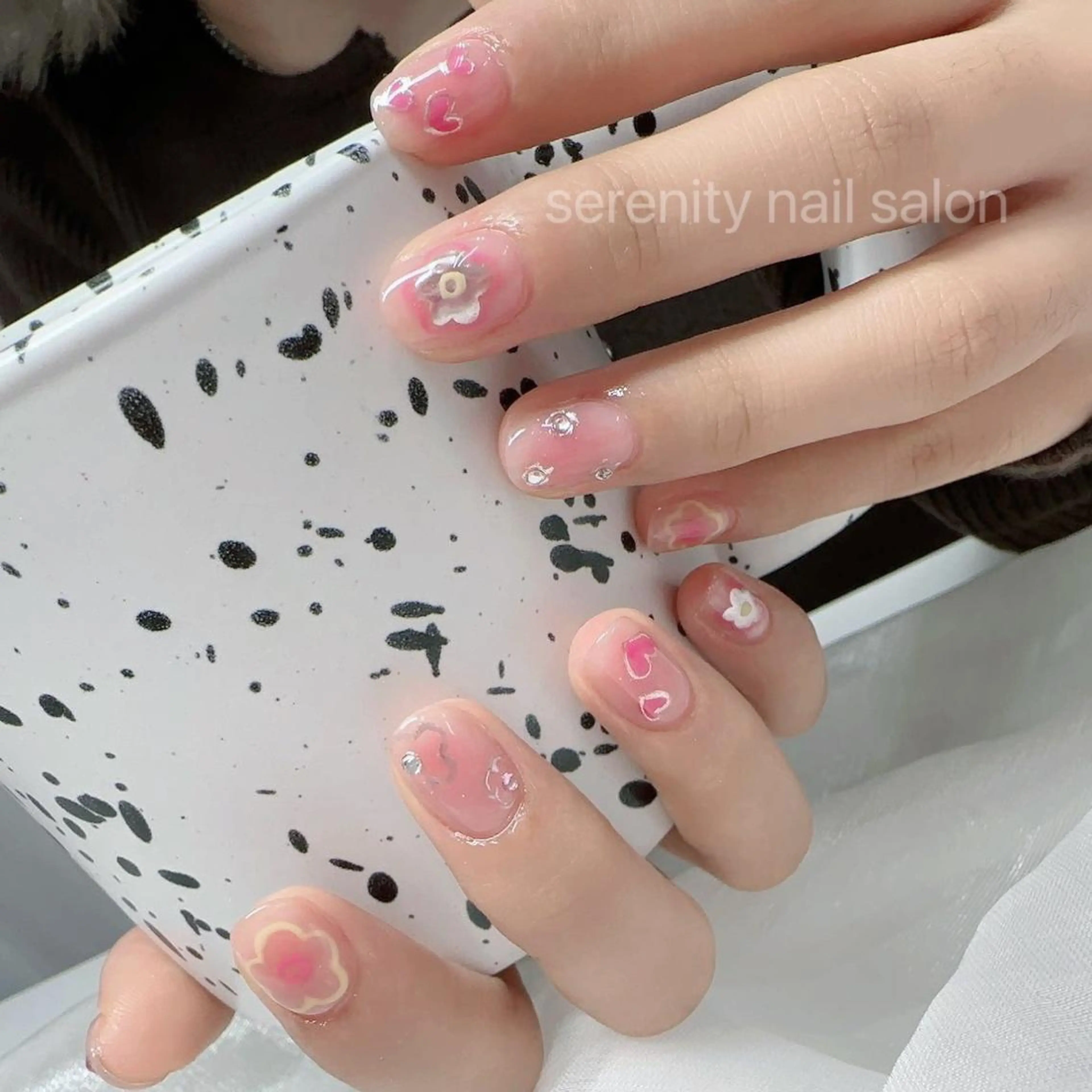 ネイル ハンドネイル ハンドケア ✨Serenity Nail salonのネイルデザイン