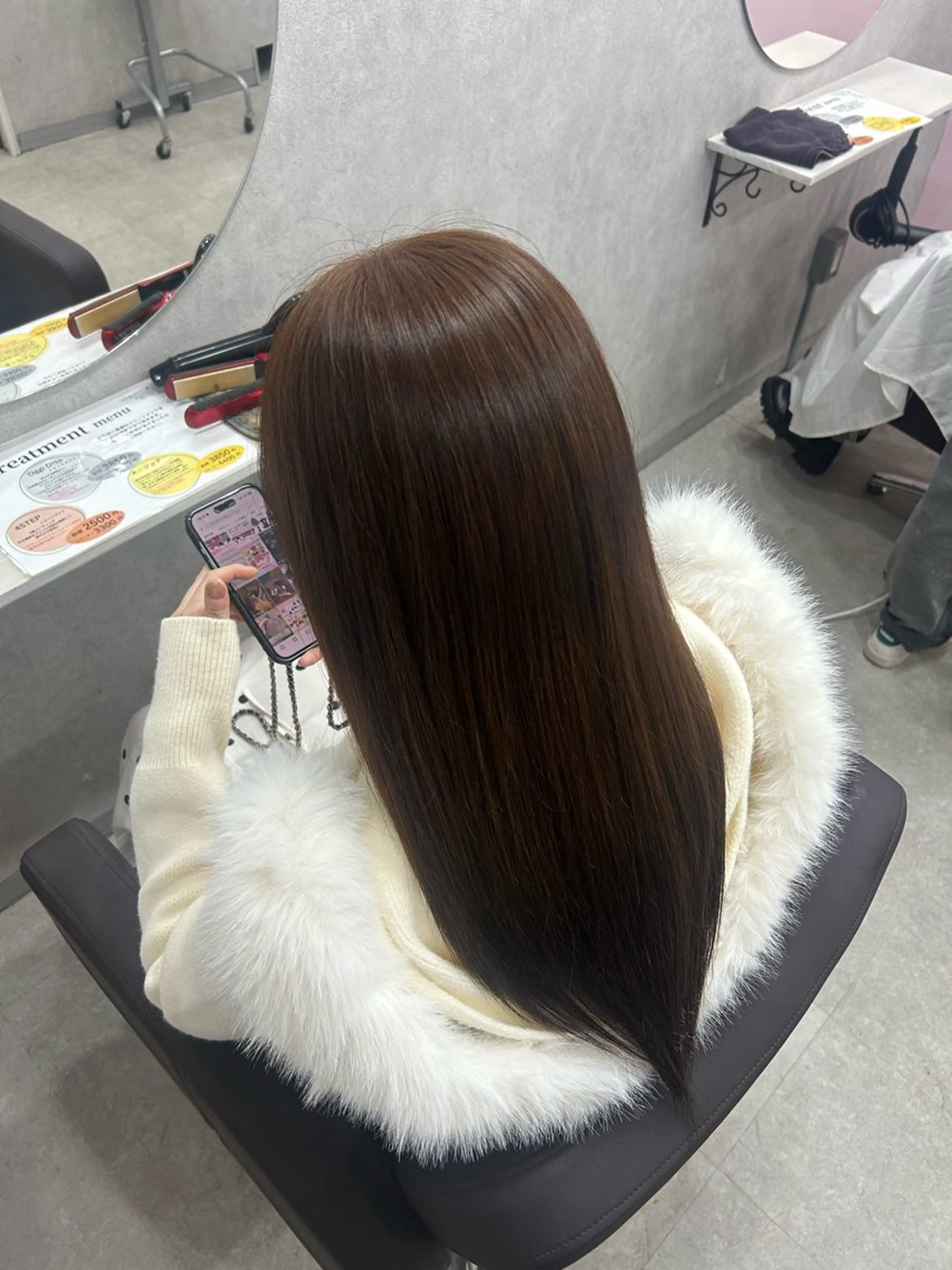 ロング カラー ブラウンカラー 透明感カラー ヘアカラー トリートメント 大宮/韓国風🩶/ 七海芽亜利のヘアスタイル