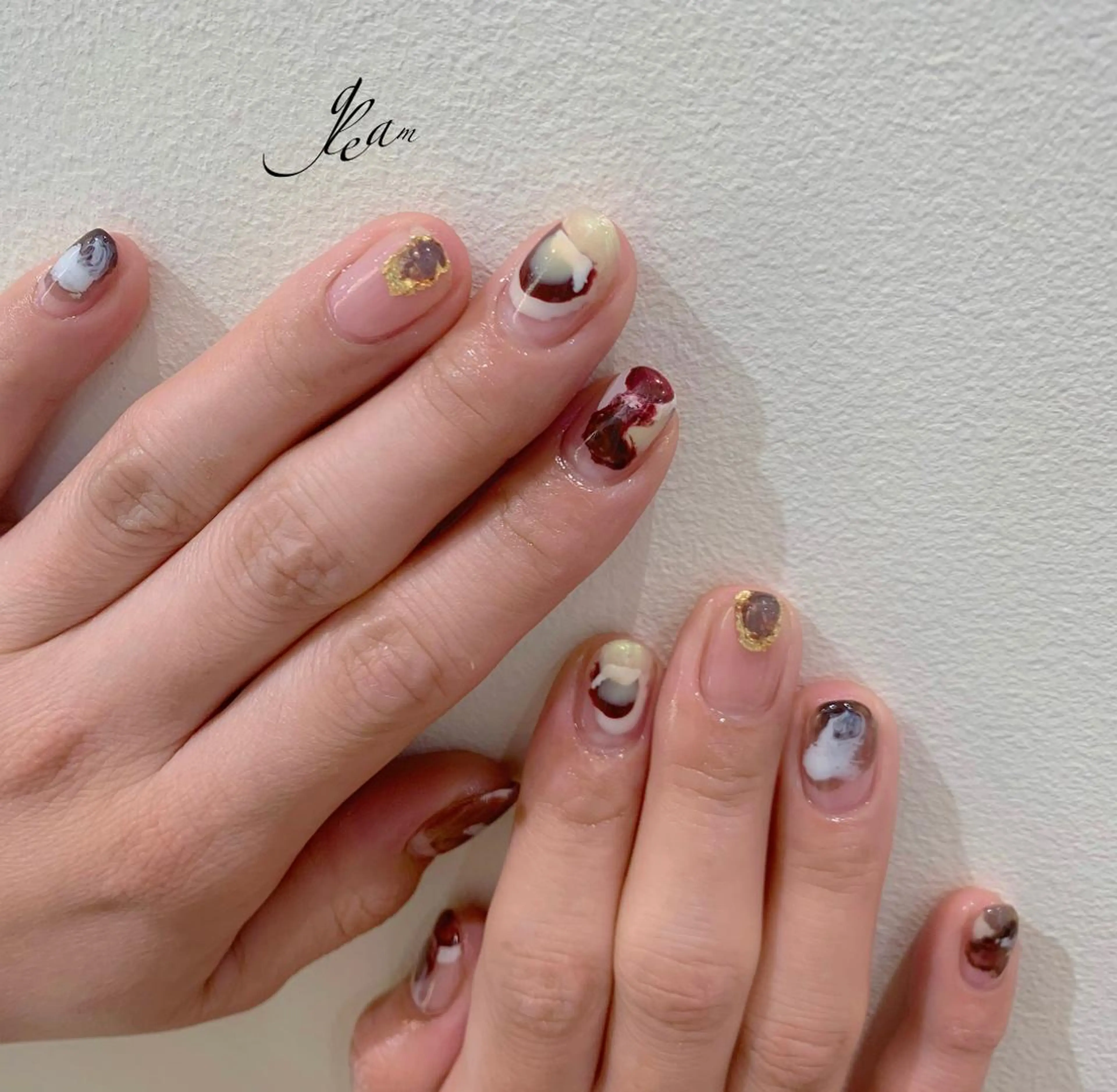 ネイル ゴールド ミラーネイル ピンク gleam所属・gleam✴︎ sayakaのネイルデザイン