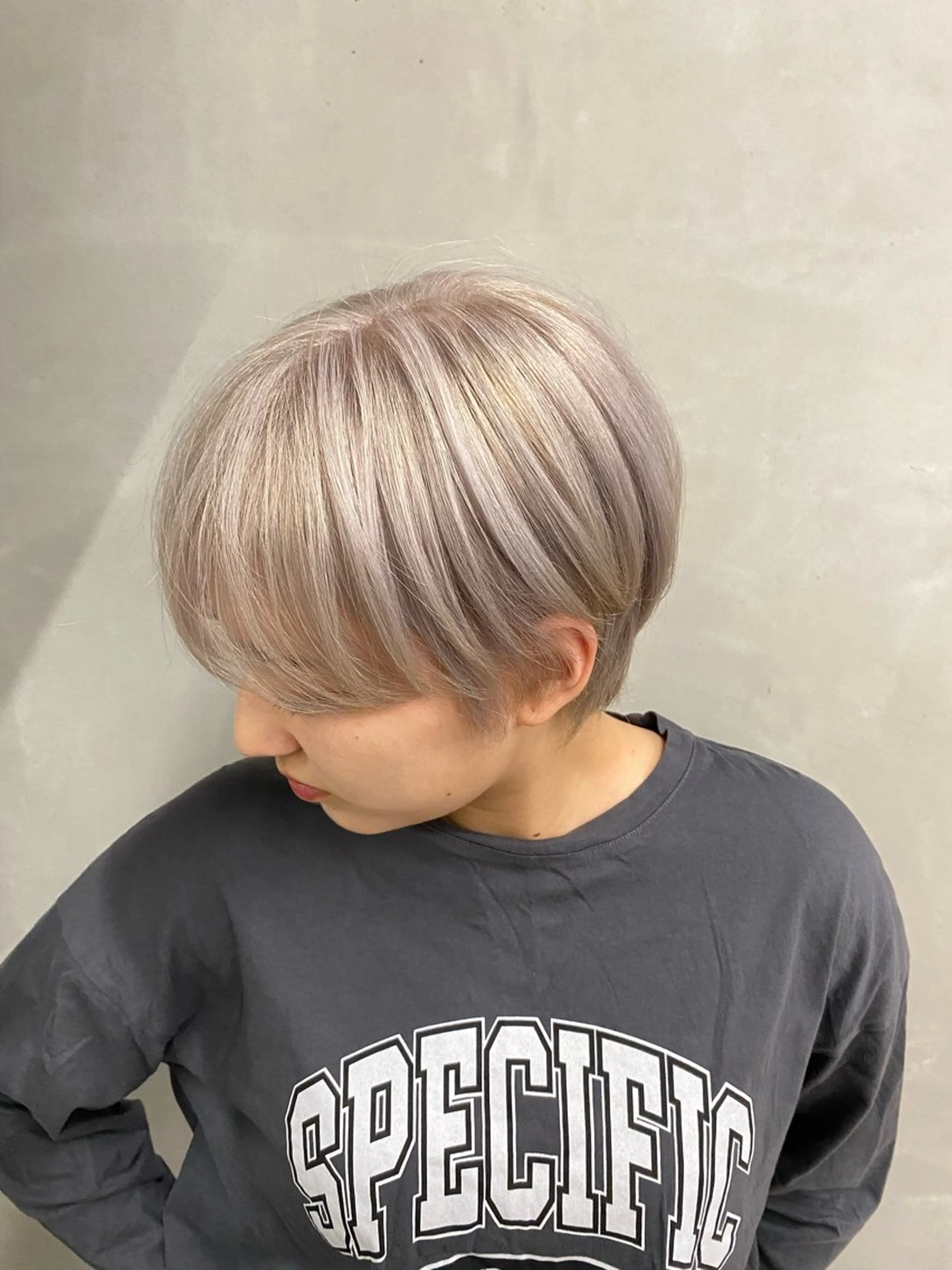 ミディアム カラー ヘアアレンジ ヘアカラー お呼ばれヘアアレンジ mina🌷のヘアスタイル