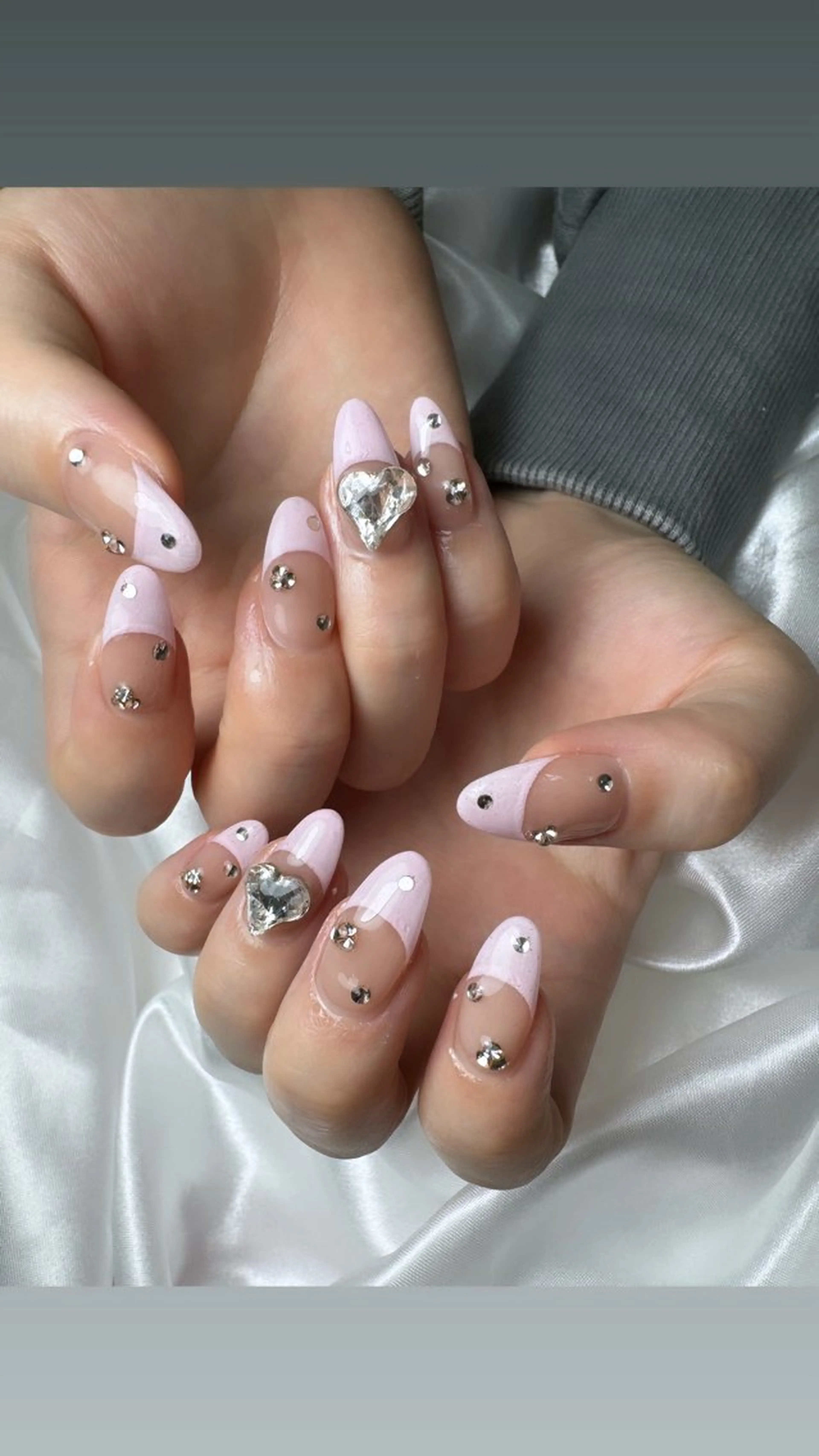 ネイル フレンチネイル ジェルネイル ハート 韓国ネイル 持ち込み ハンドネイル flowers nailのネイルデザイン