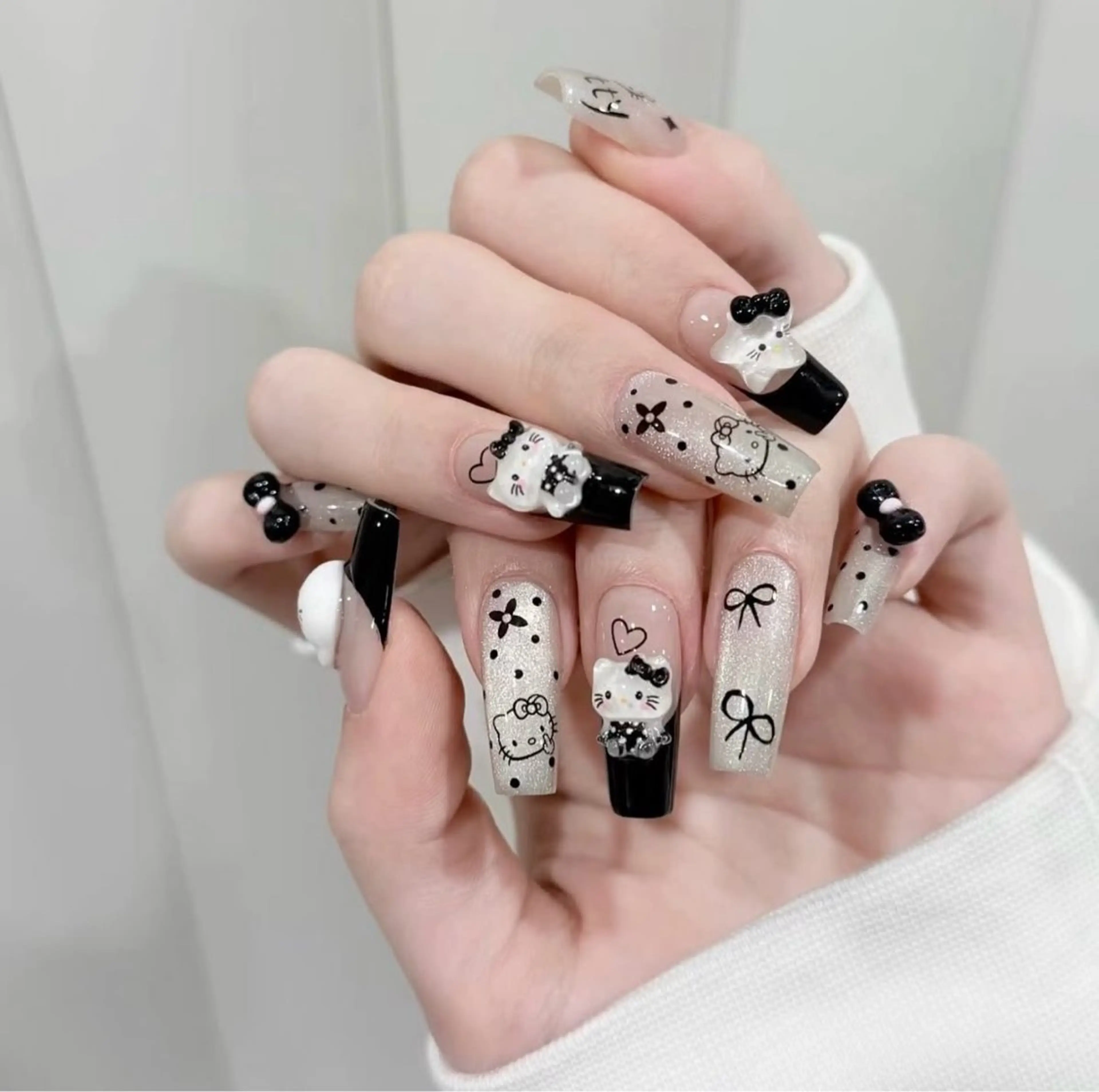 ネイル アートネイル オーロラネイル ブルー チークネイル フットネイル ハンドネイル NICY NAIL所属・NICY NAIL 池袋のネイルデザイン