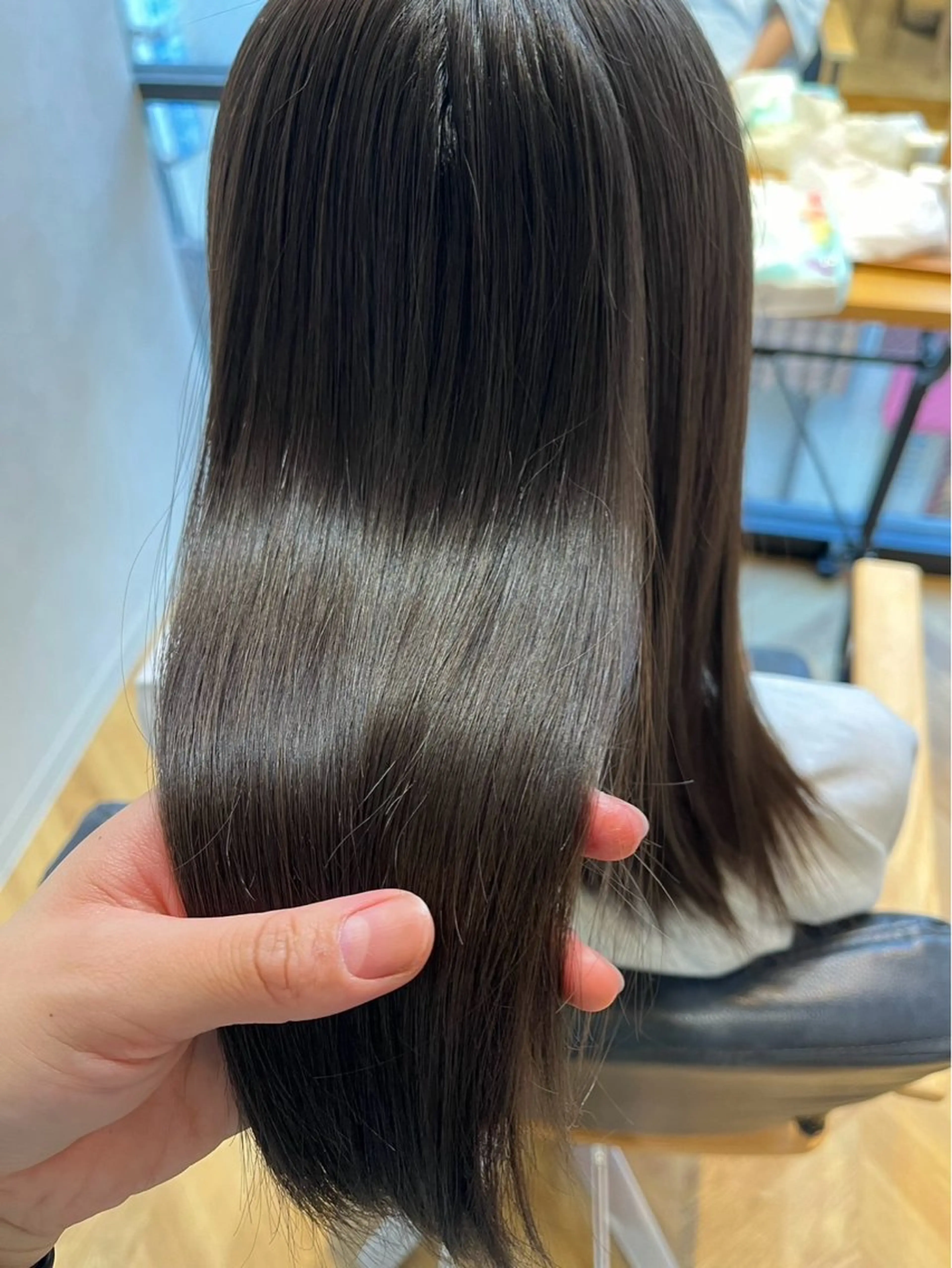 カラー アッシュ ヘアカラー 縮毛矯正カラー募集中 タカハタのヘアスタイル