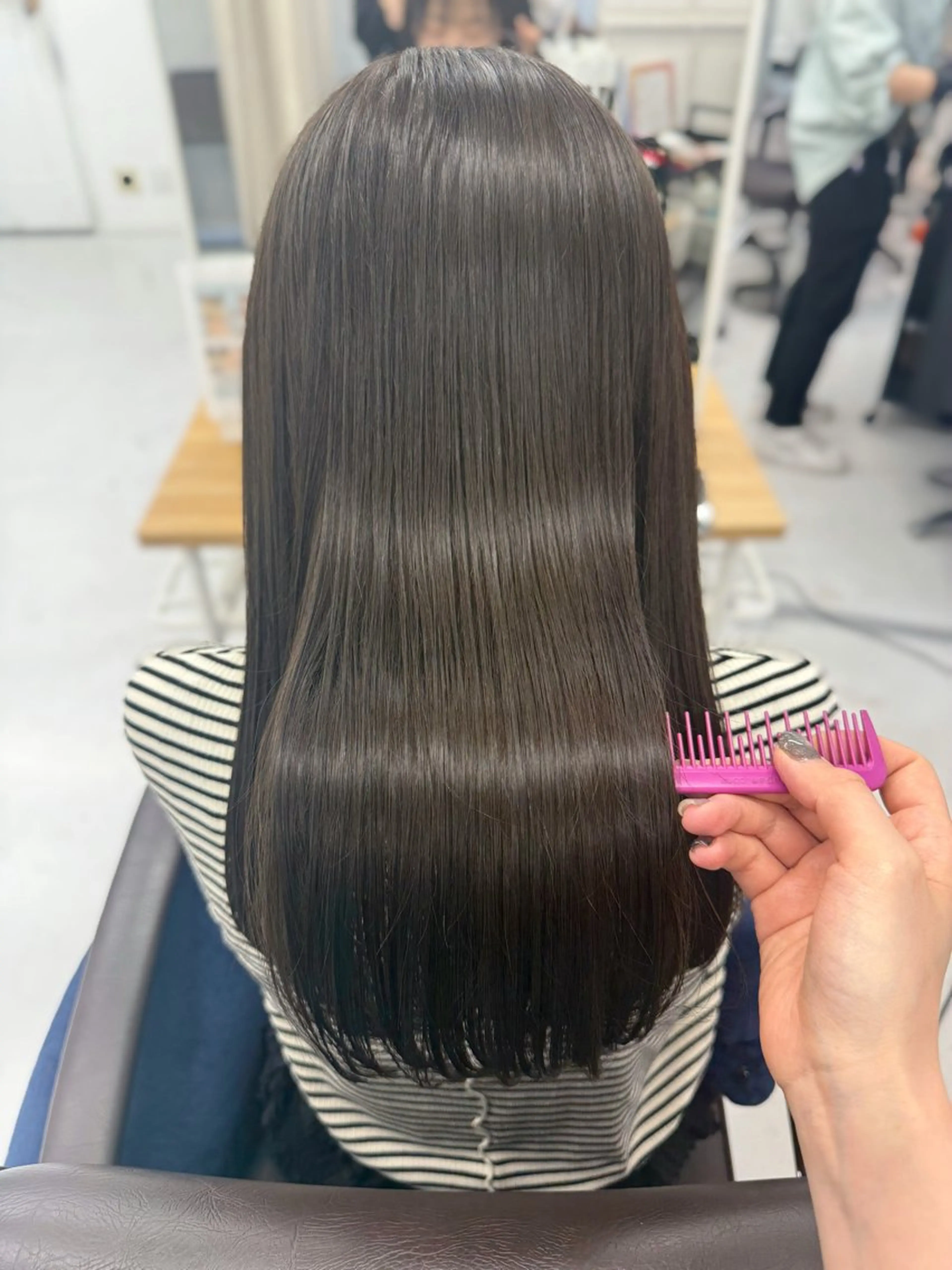 カラー カット ヘアカラー トリートメント 榎本 雪来 LEV.のヘアスタイル