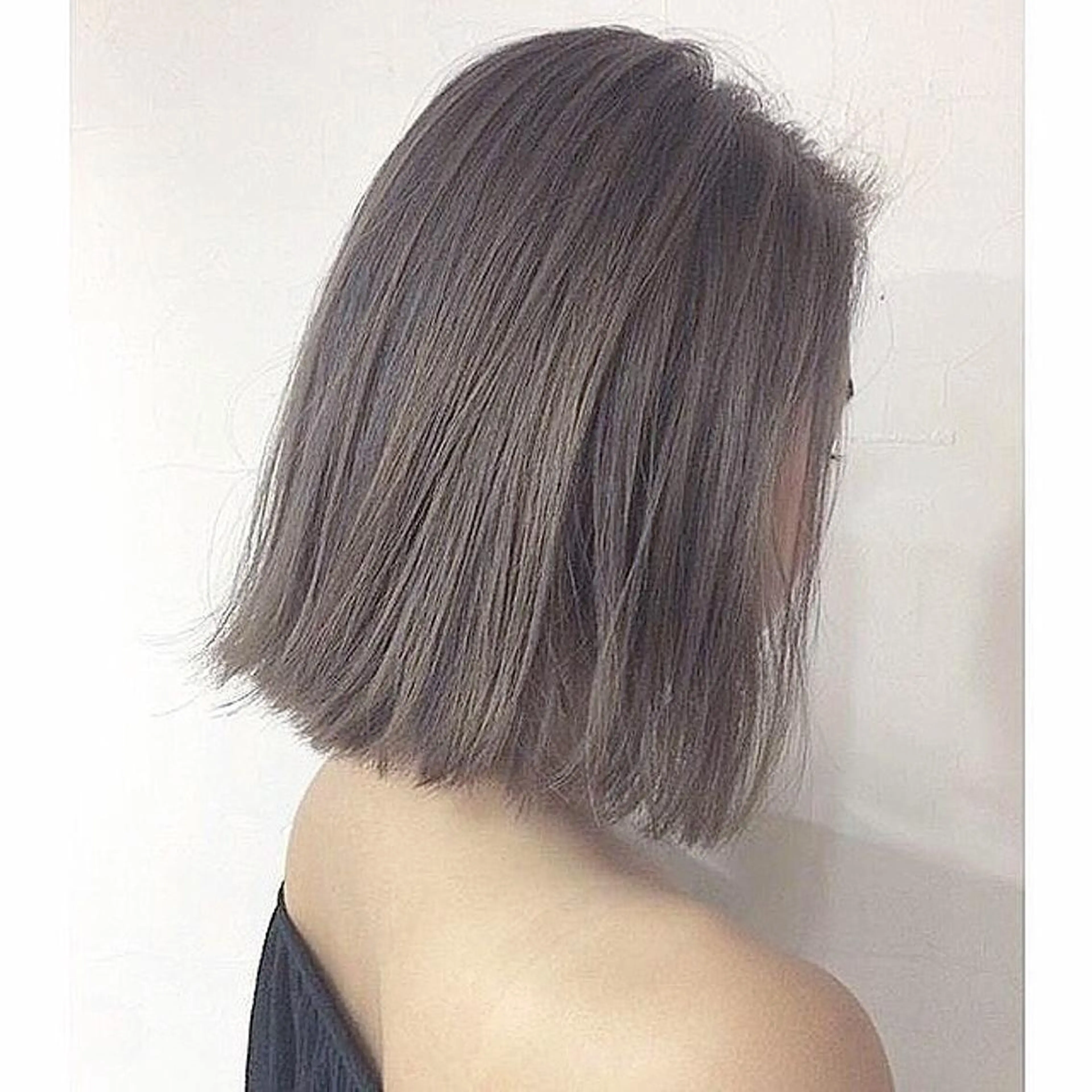 ショート 切りっぱなしボブ ボブ カット トリートメント WATARU🔥／ 外国人風ハイライトのヘアスタイル