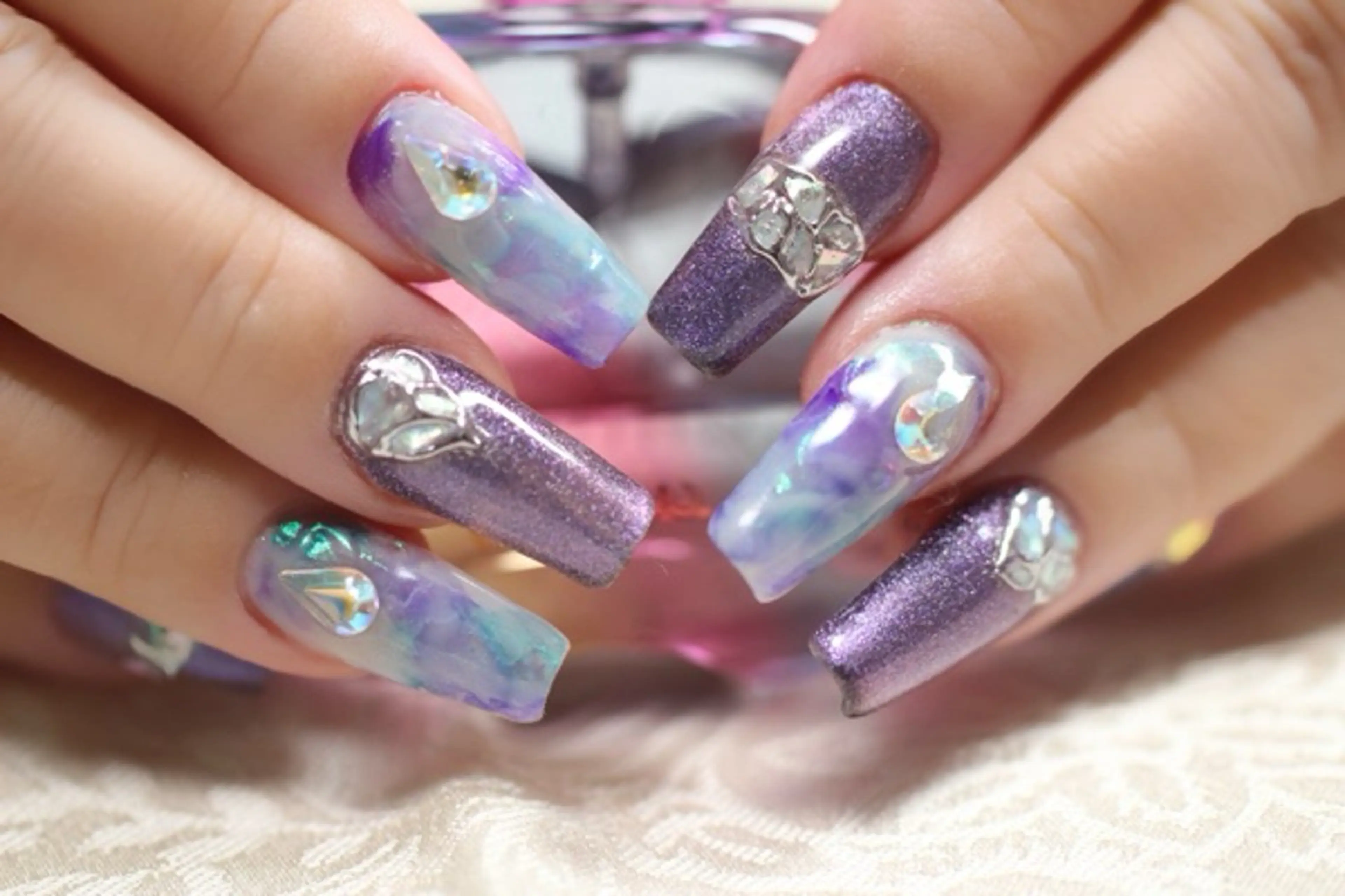 ネイル アートネイル ジェルネイル マグネットネイル 大理石ネイル(マーブル) ママリンド　志村坂上店所属・しみ えんのネイルデザイン